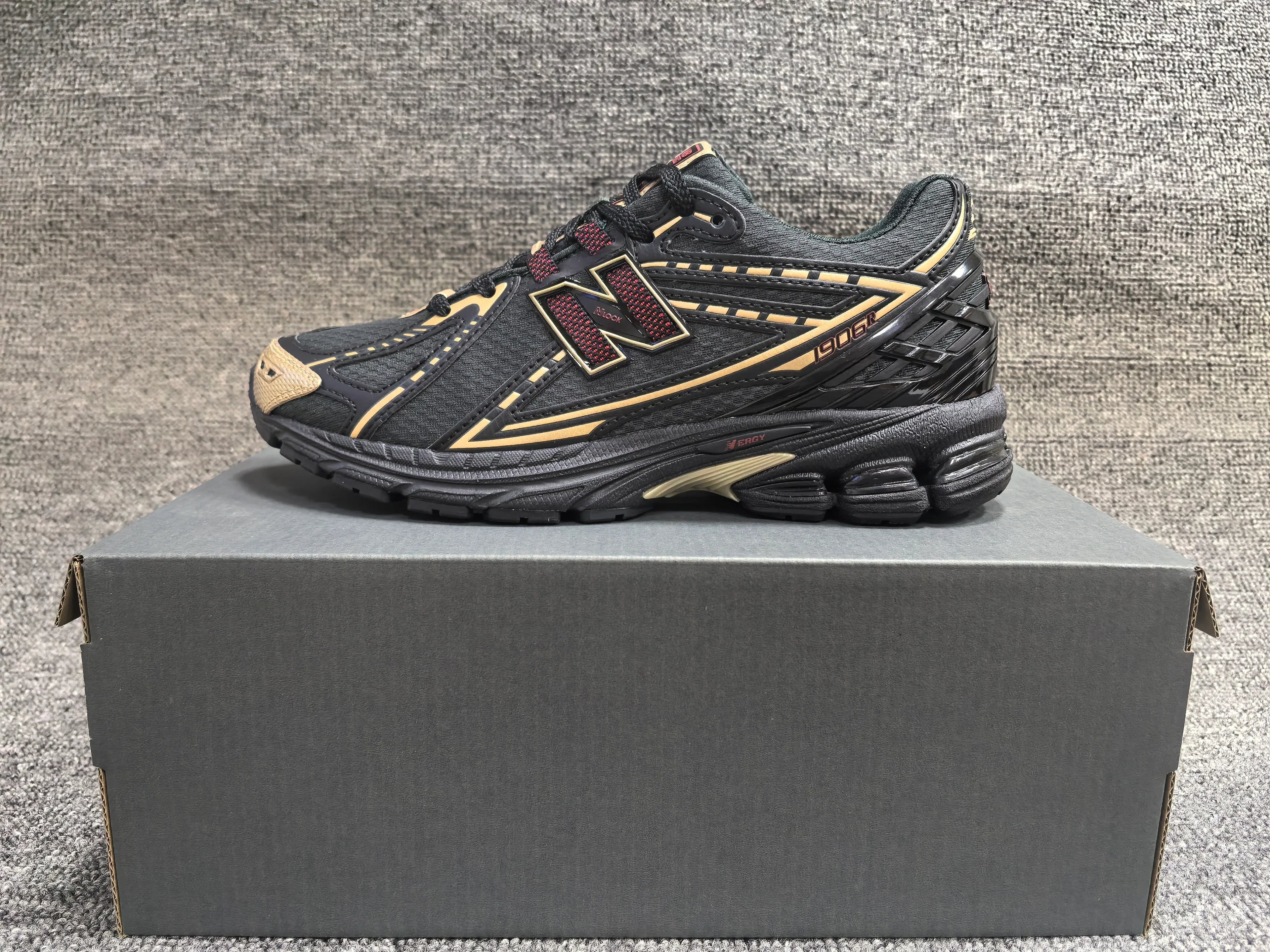 New Balance 1906R-2 Sneakers - SenopekooCLO