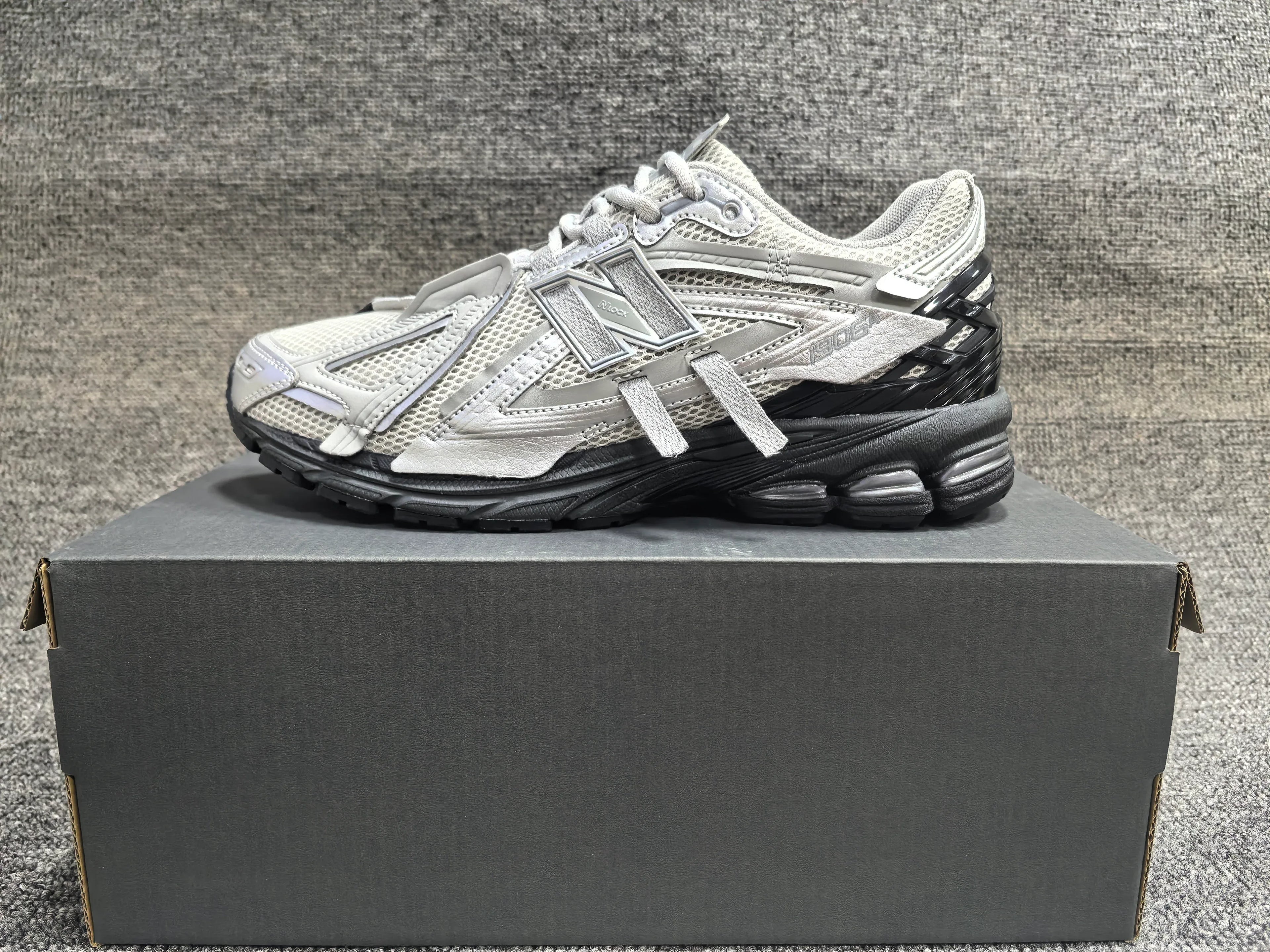 New Balance 1906A Sneakers - SenopekooCLO