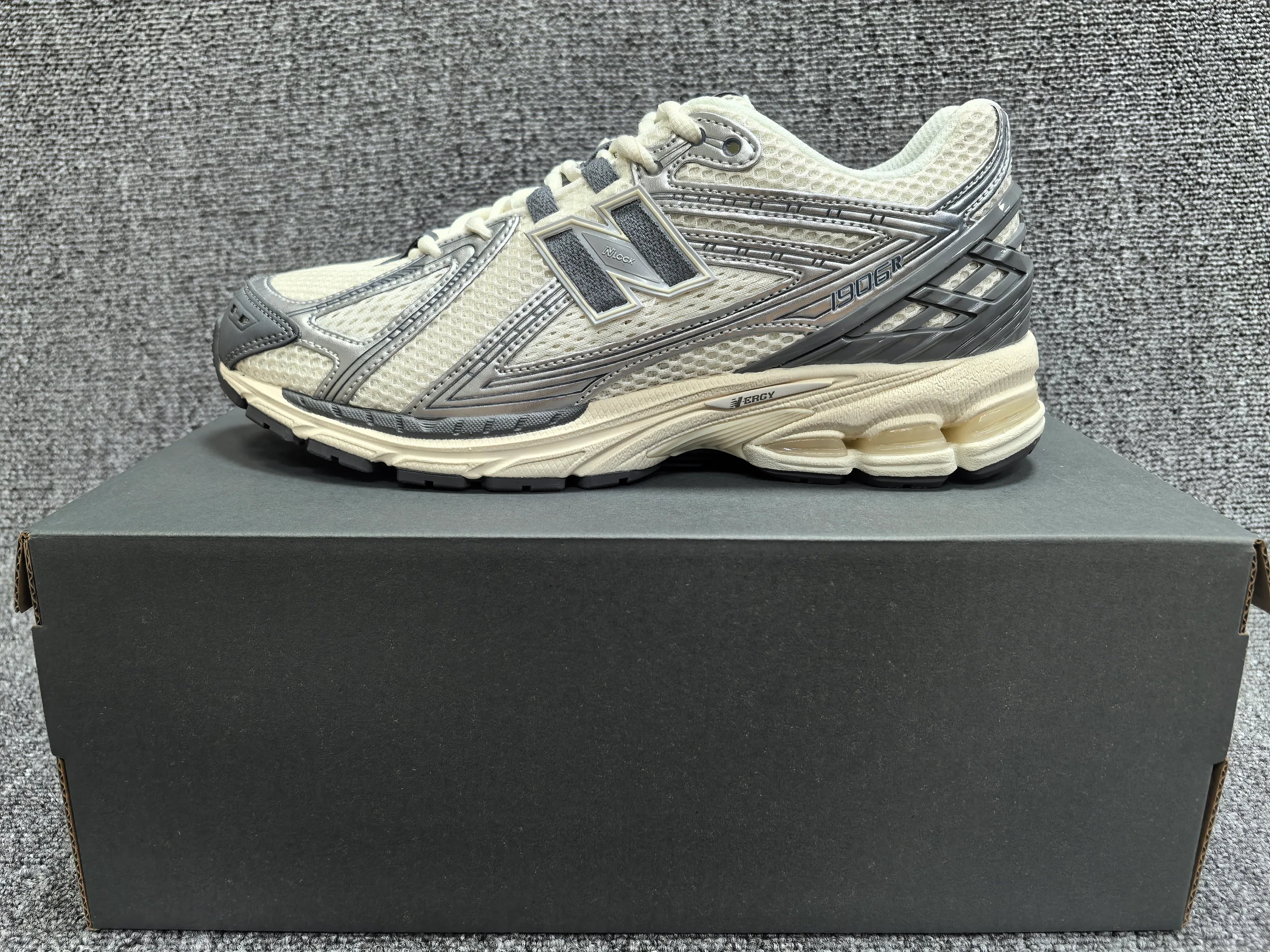 New Balance 1906R-2 Sneakers - SenopekooCLO