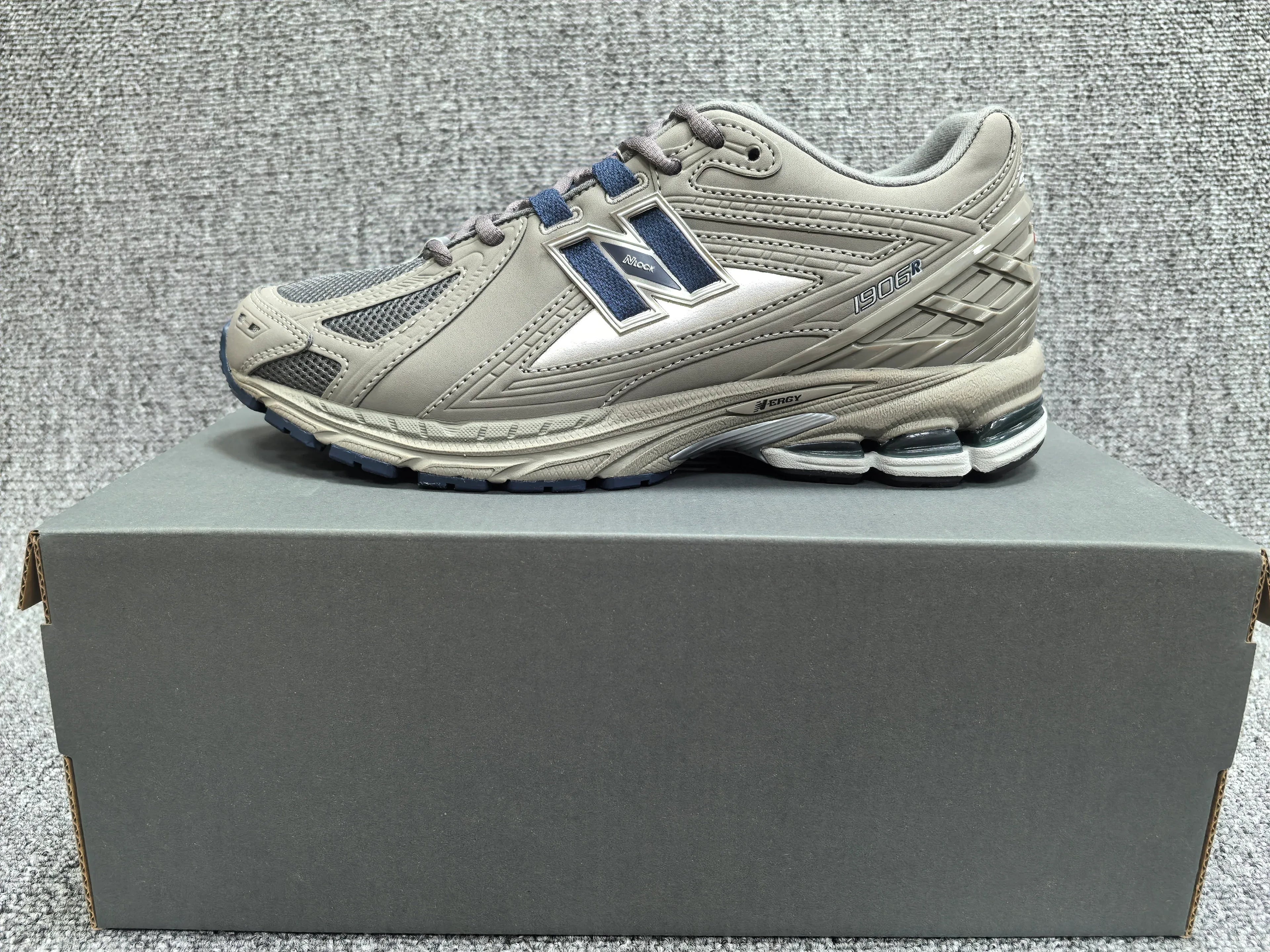 New Balance 1906R-2 Sneakers - SenopekooCLO