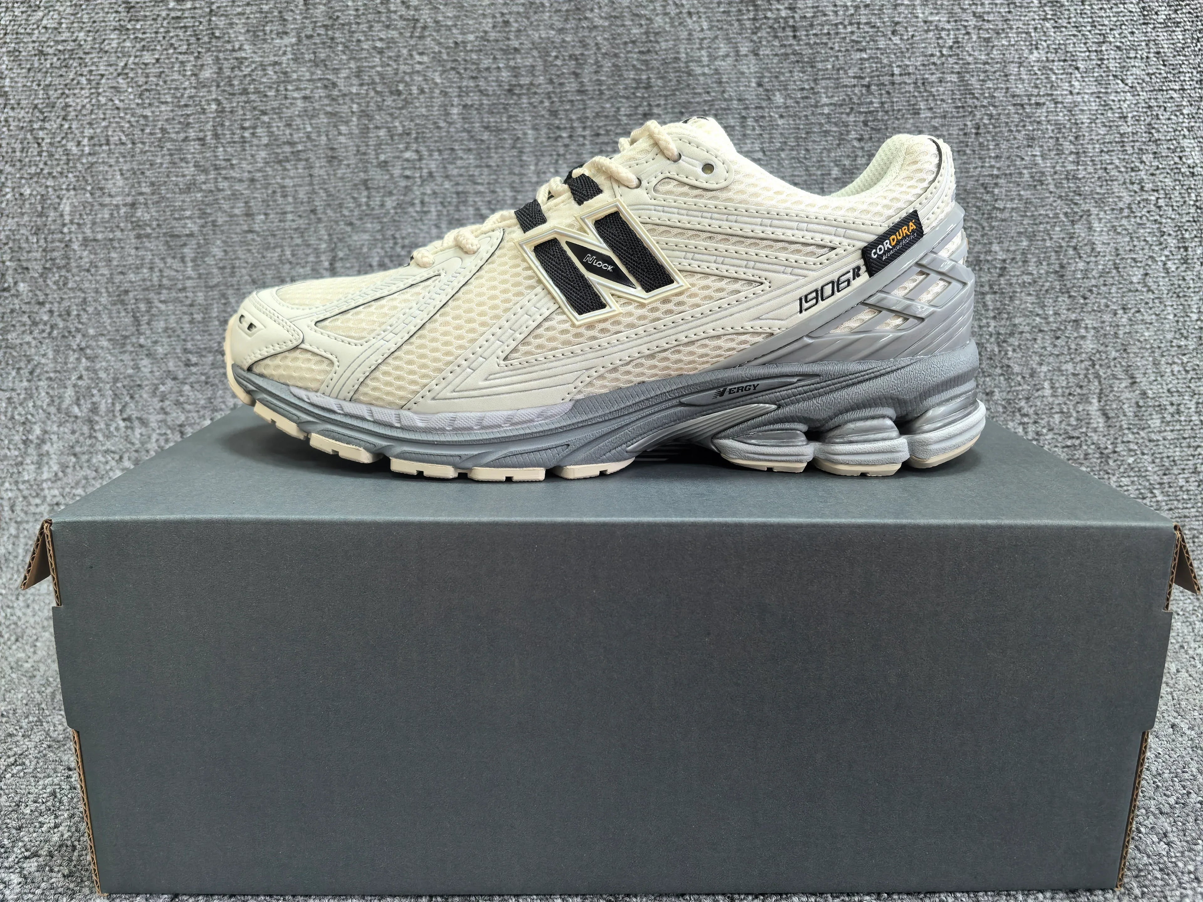 New Balance 1906R-2 Sneakers - SenopekooCLO