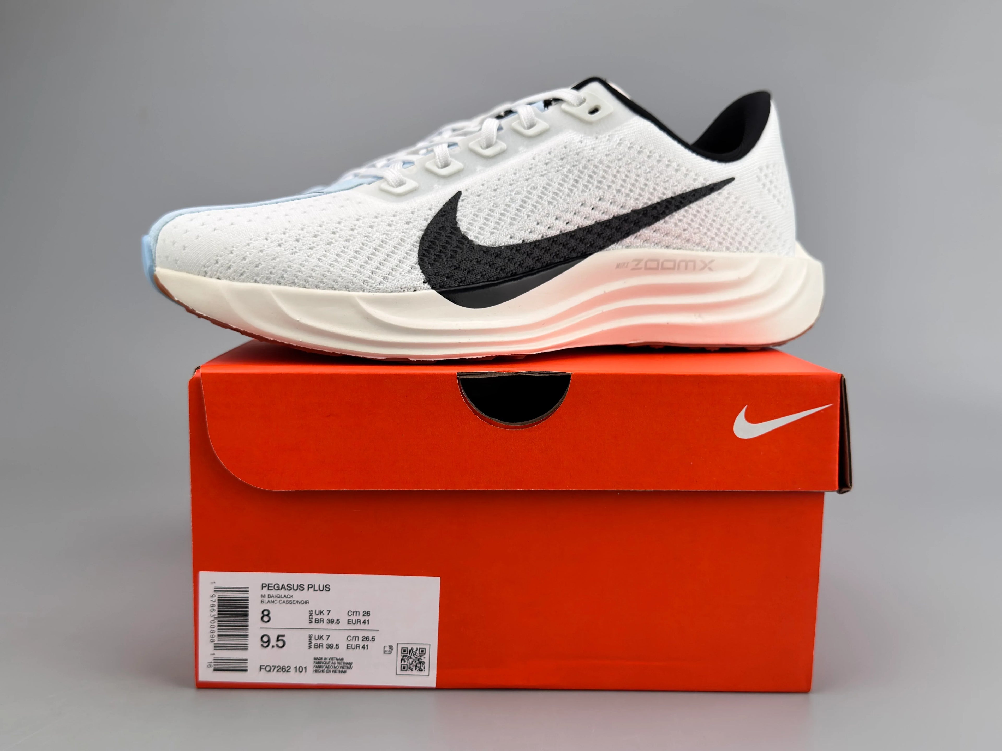 Nike Wmns Pegasus Plus Running Shoes