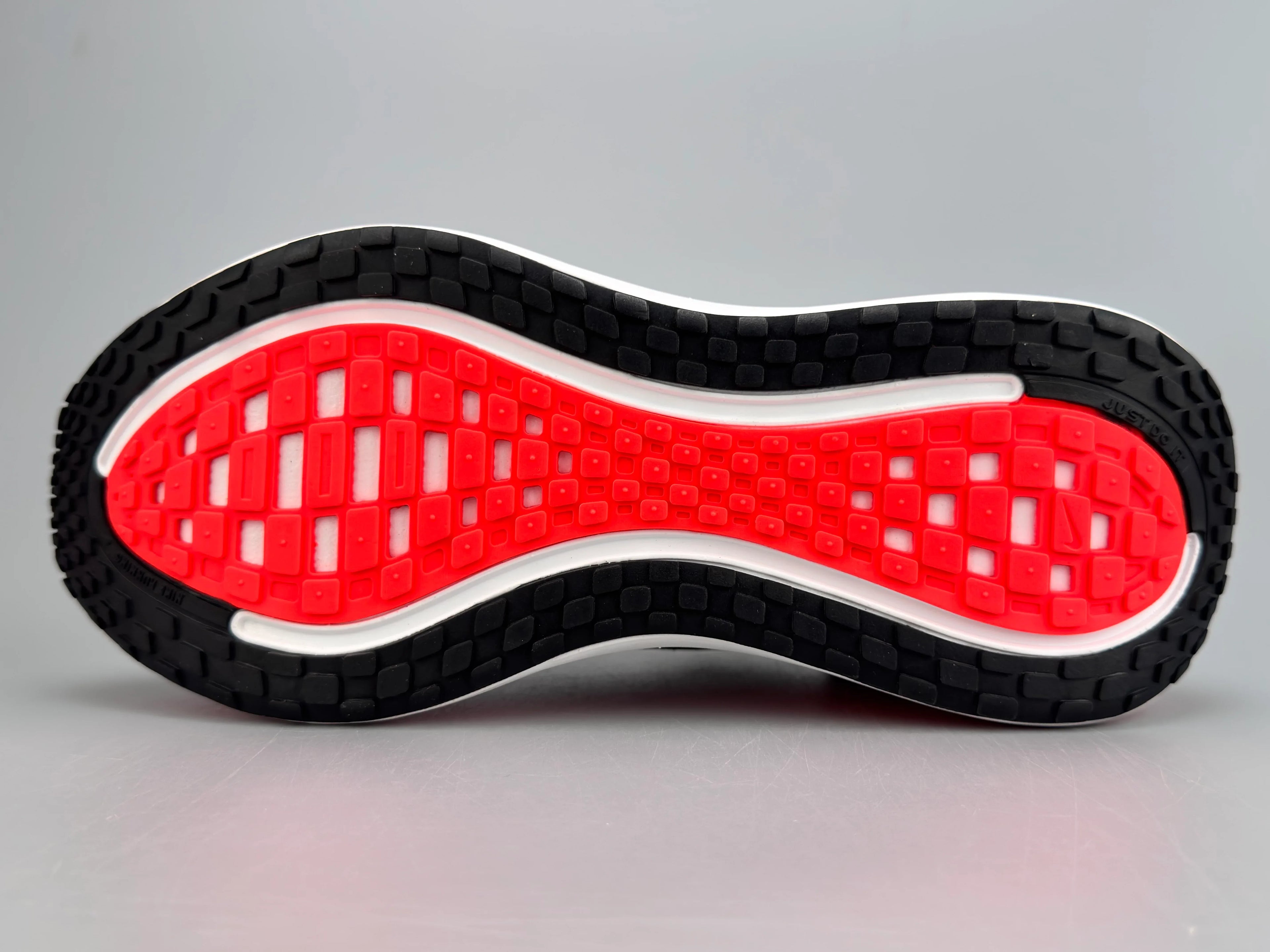 Nike Women's Vomero Plus Running Shoes