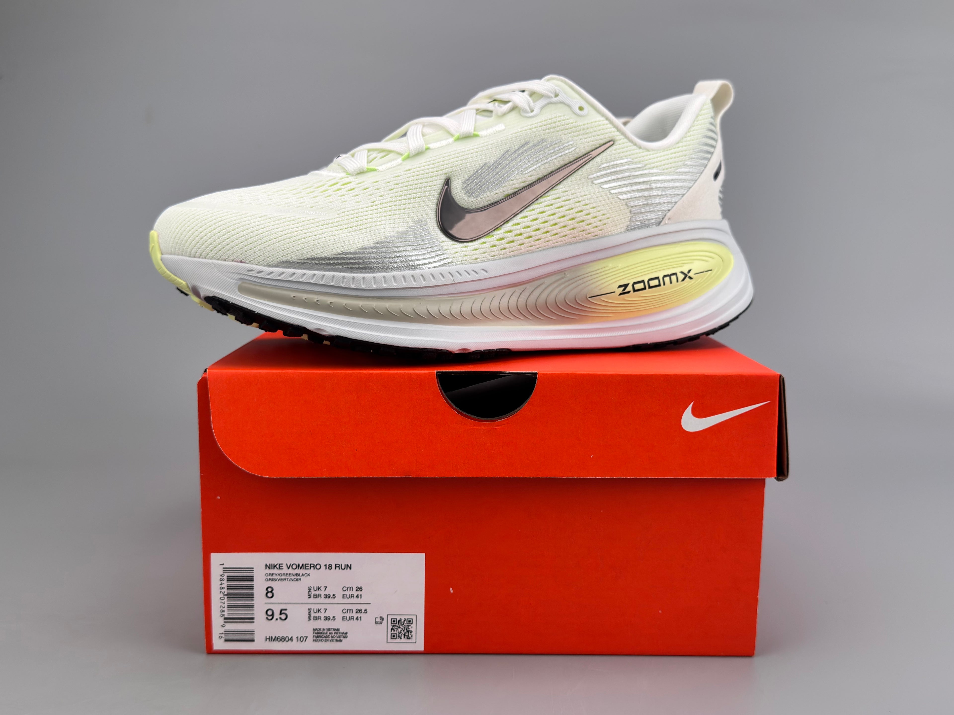 Nike Vomero 18 Road Running Shoes