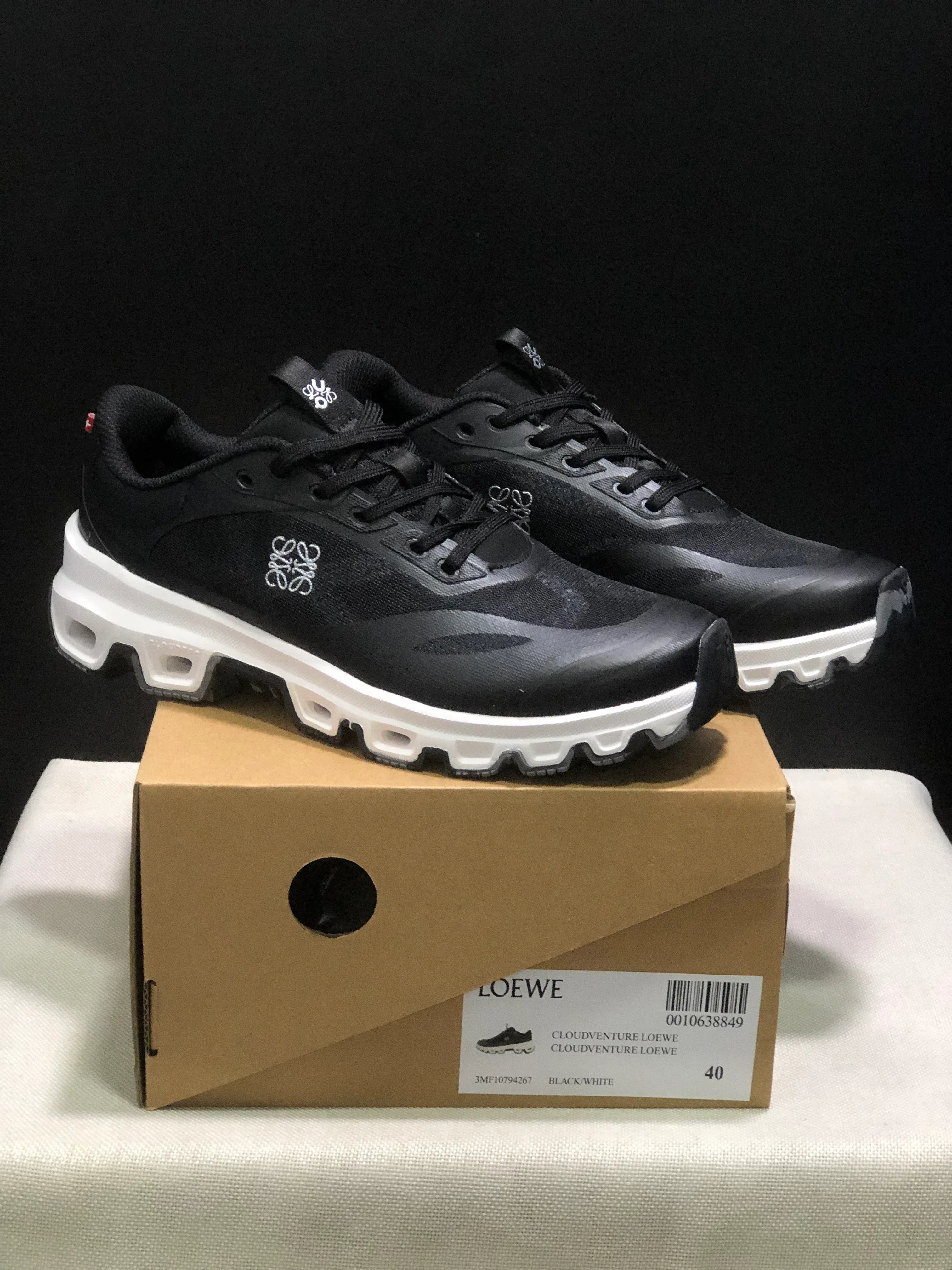 Loewe x On Cloudventure 2.0 Sneakers - SenopekooCLO