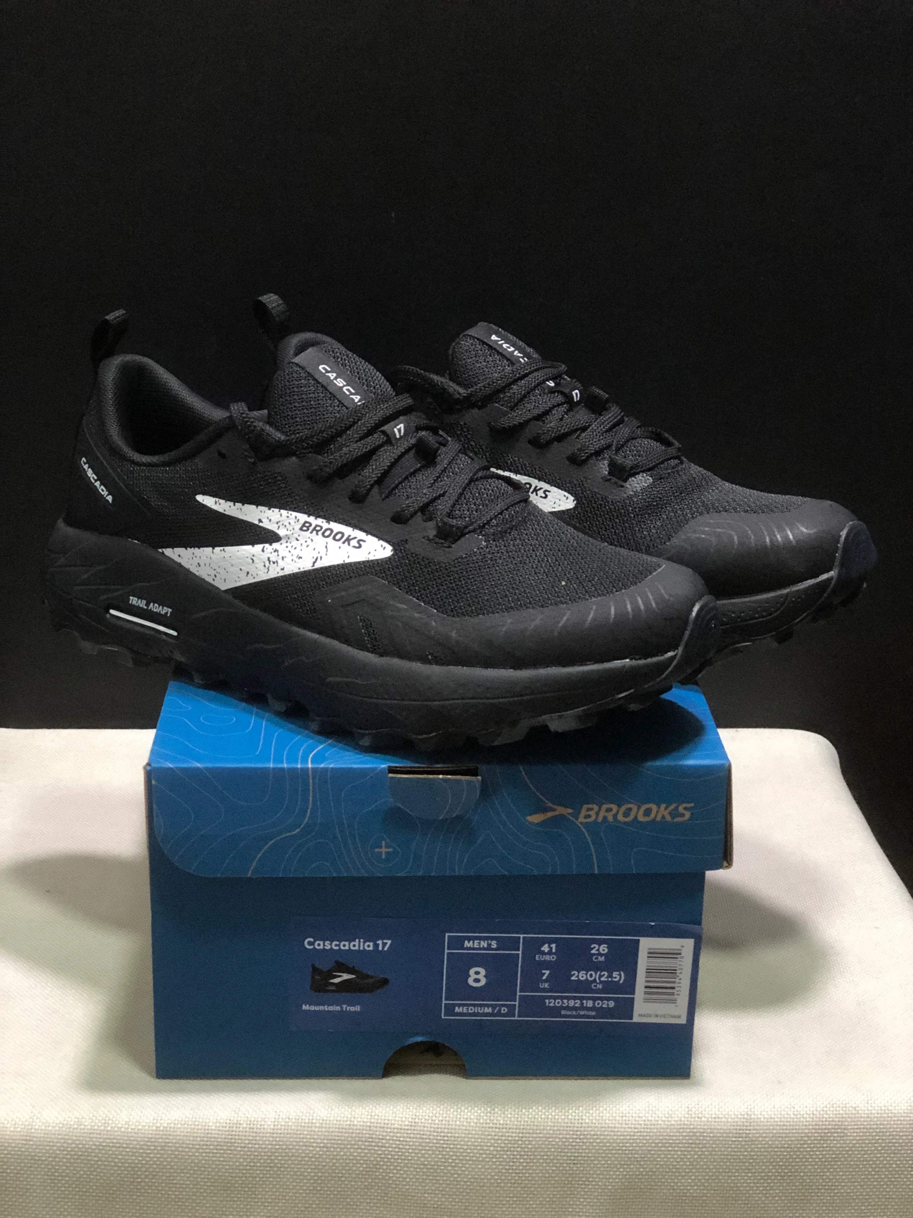 BROOKS CASCADIA 17 Racing Shoes - SenopekooCLO