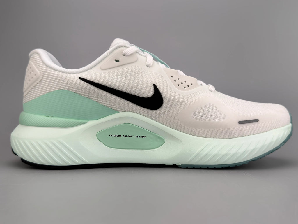 Nike Structure 26 Running Shoes