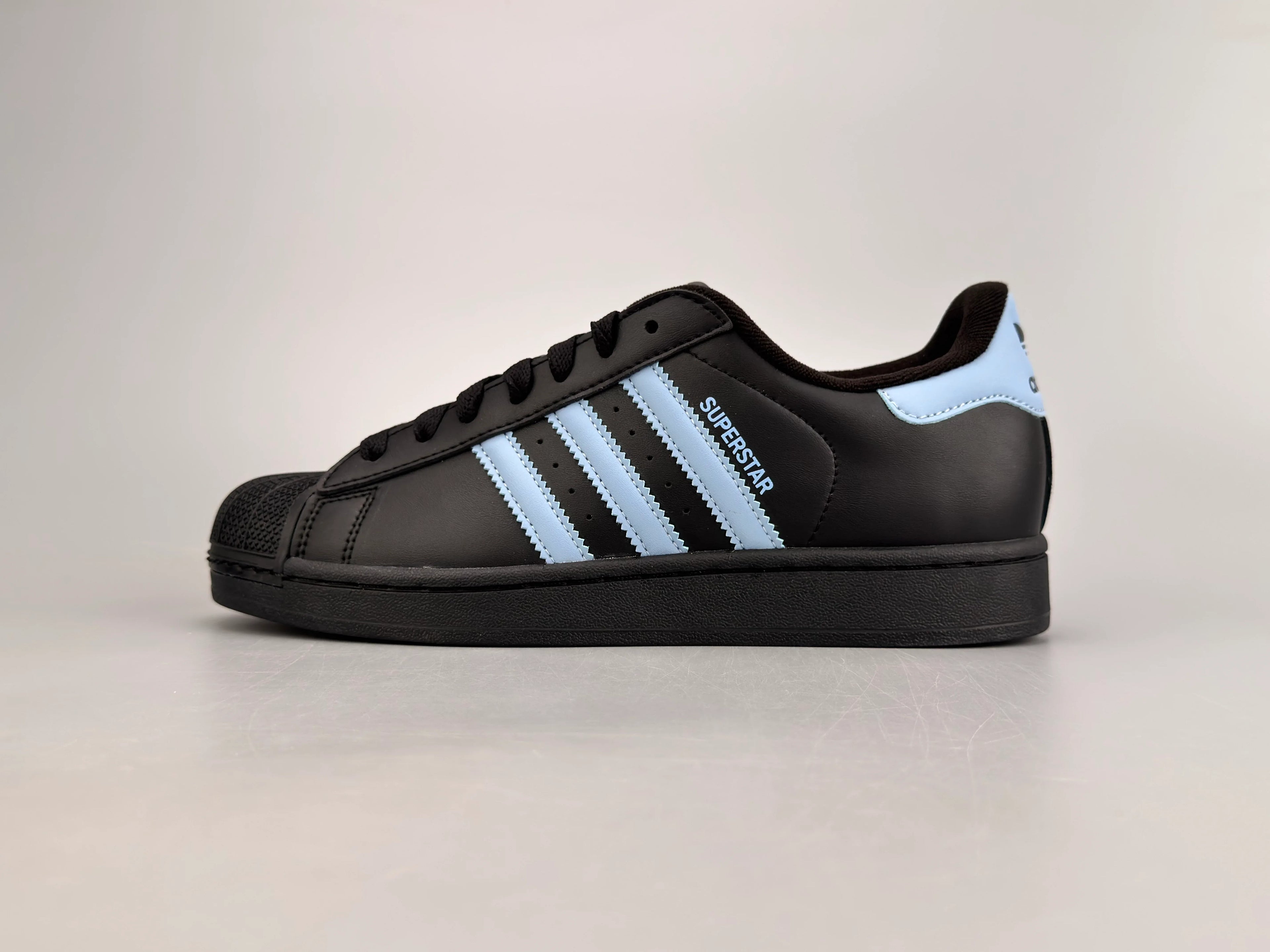 SUPER5TAR2 Suede Sneakers - SenopekooCLO