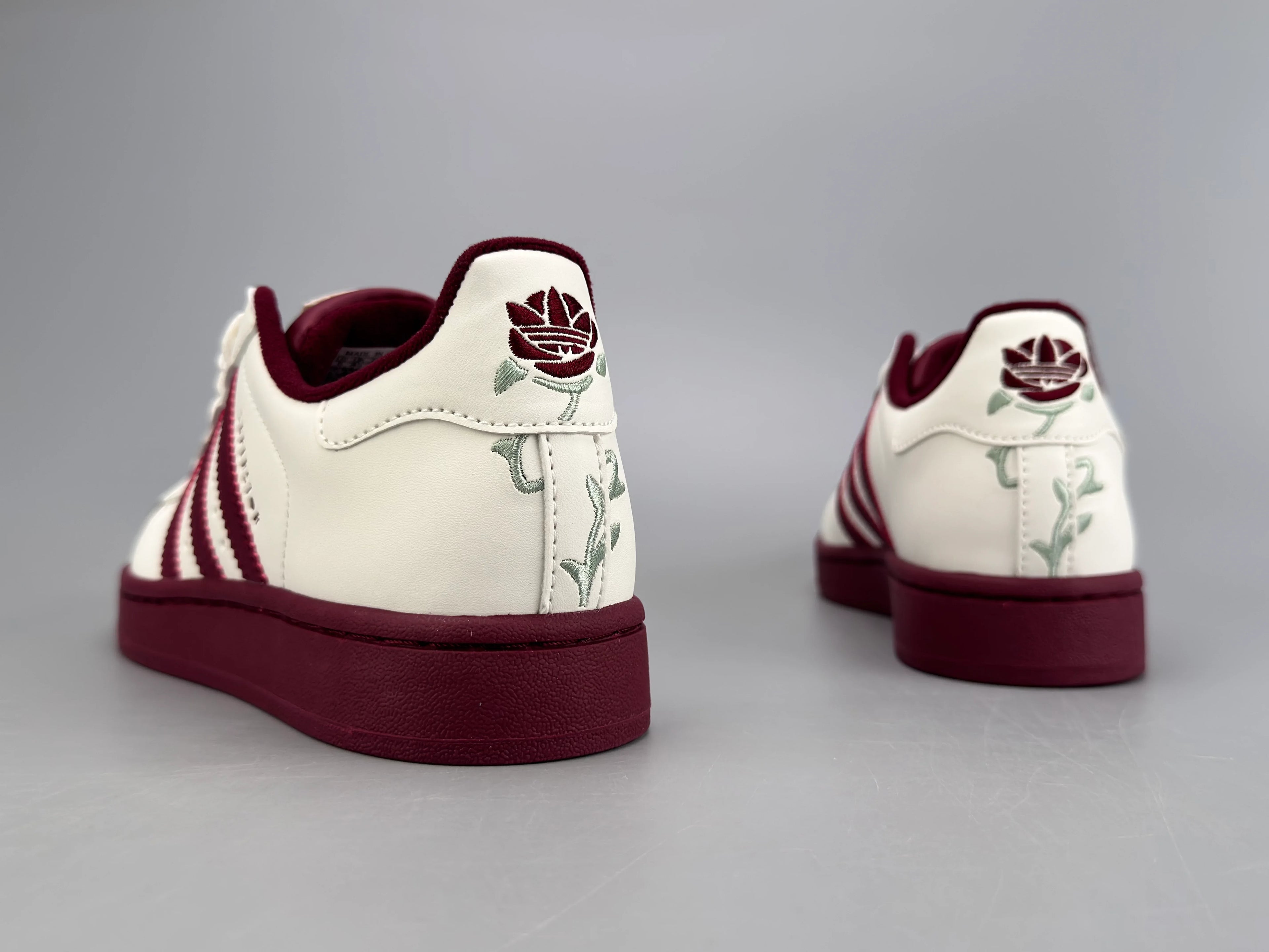 SUPER5TAR2 Suede Sneakers - SenopekooCLO