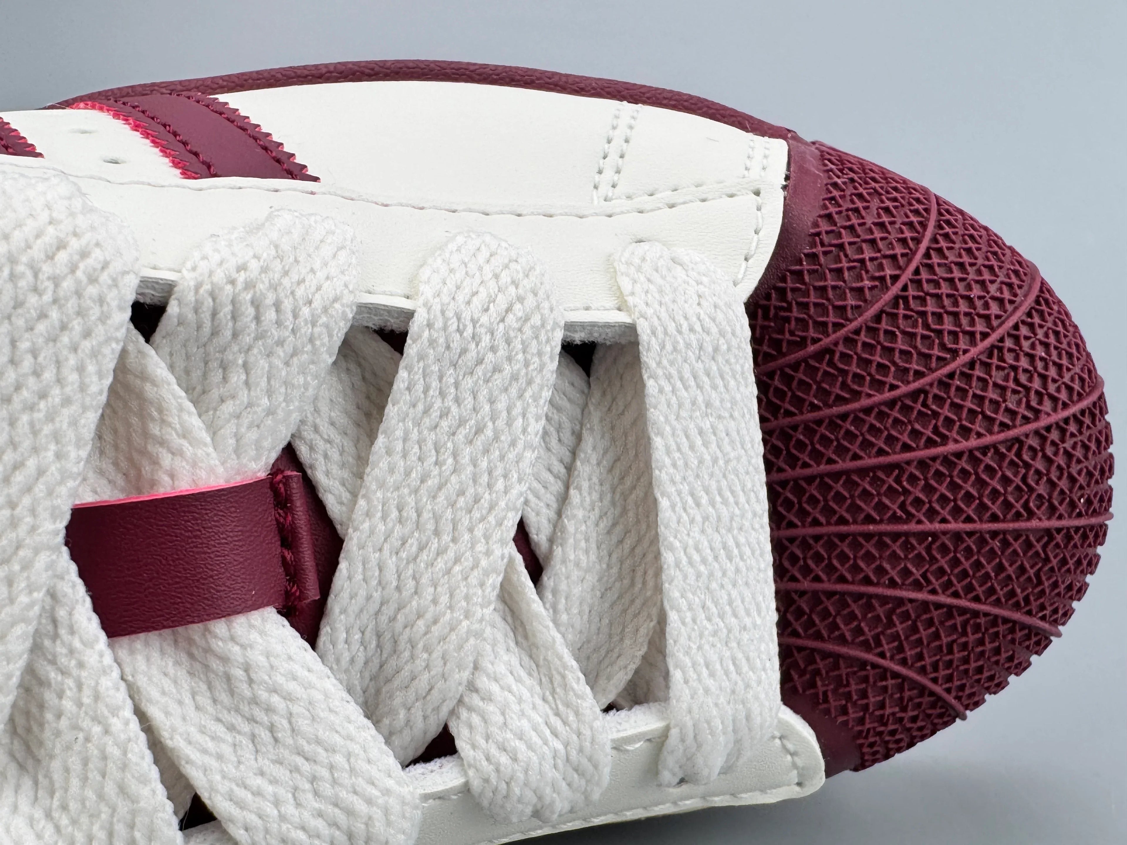 SUPER5TAR2 Suede Sneakers - SenopekooCLO