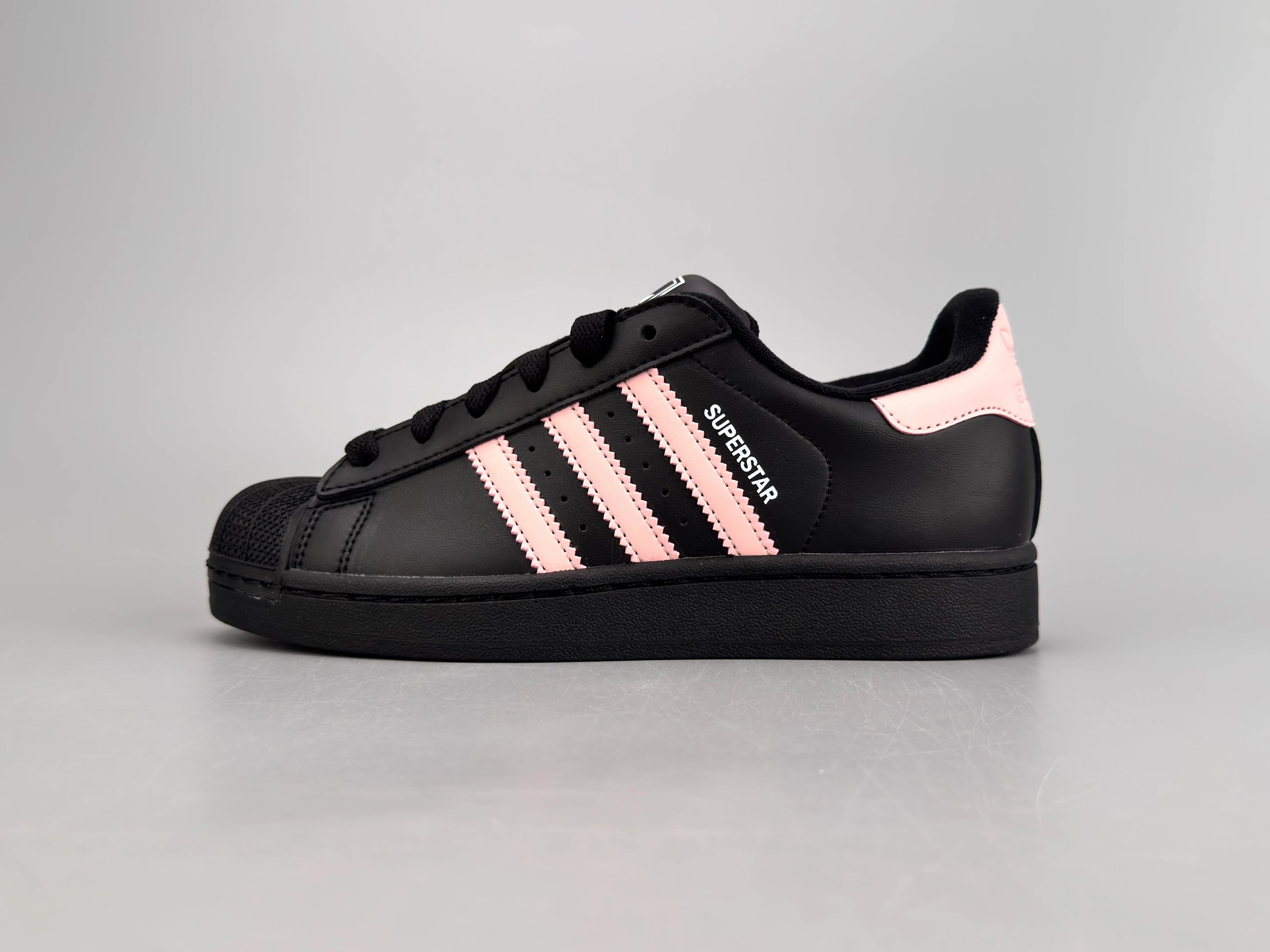 SUPER5TAR2 Suede Sneakers - SenopekooCLO