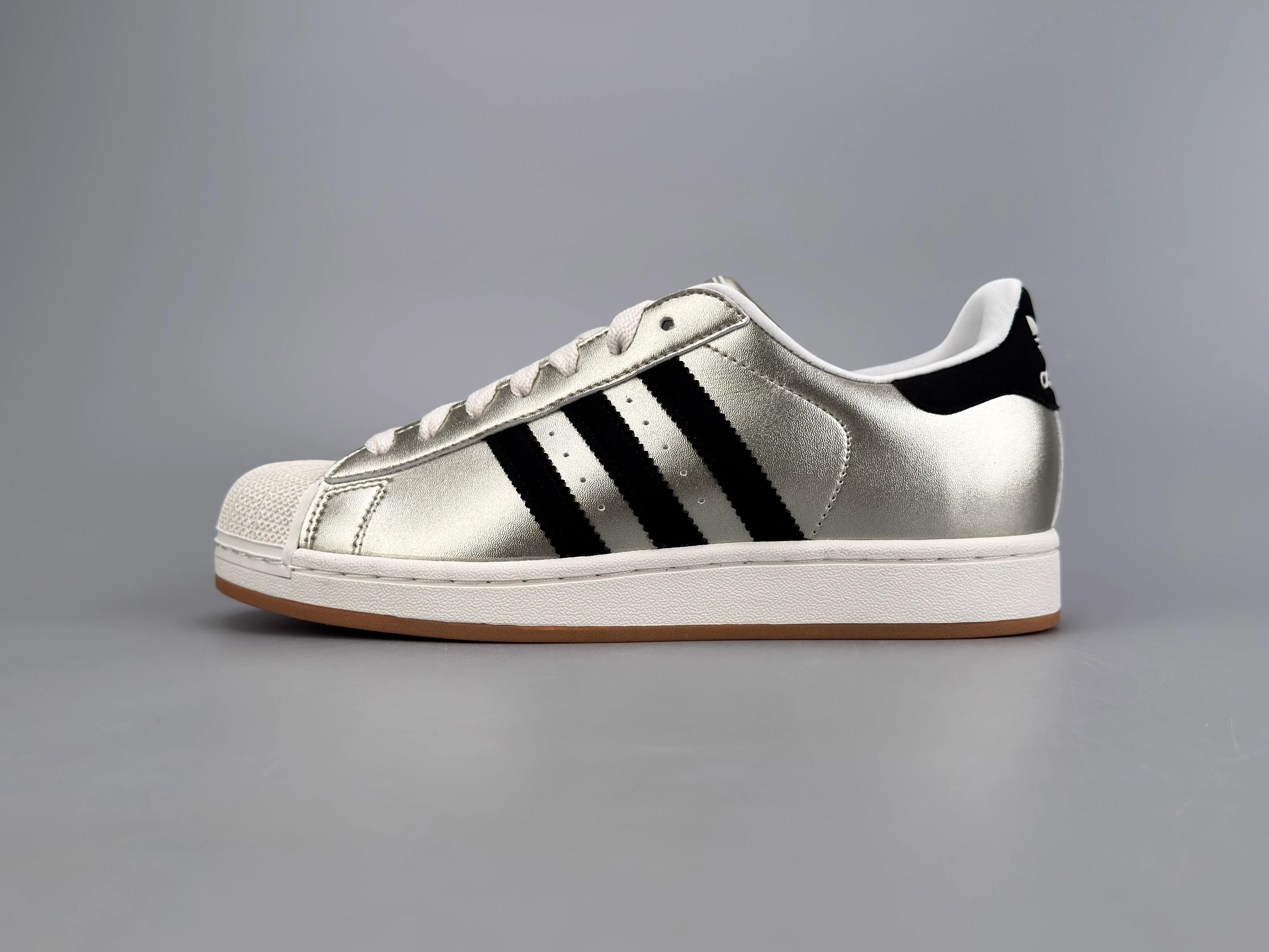 SUPER5TAR2 Suede Sneakers - SenopekooCLO