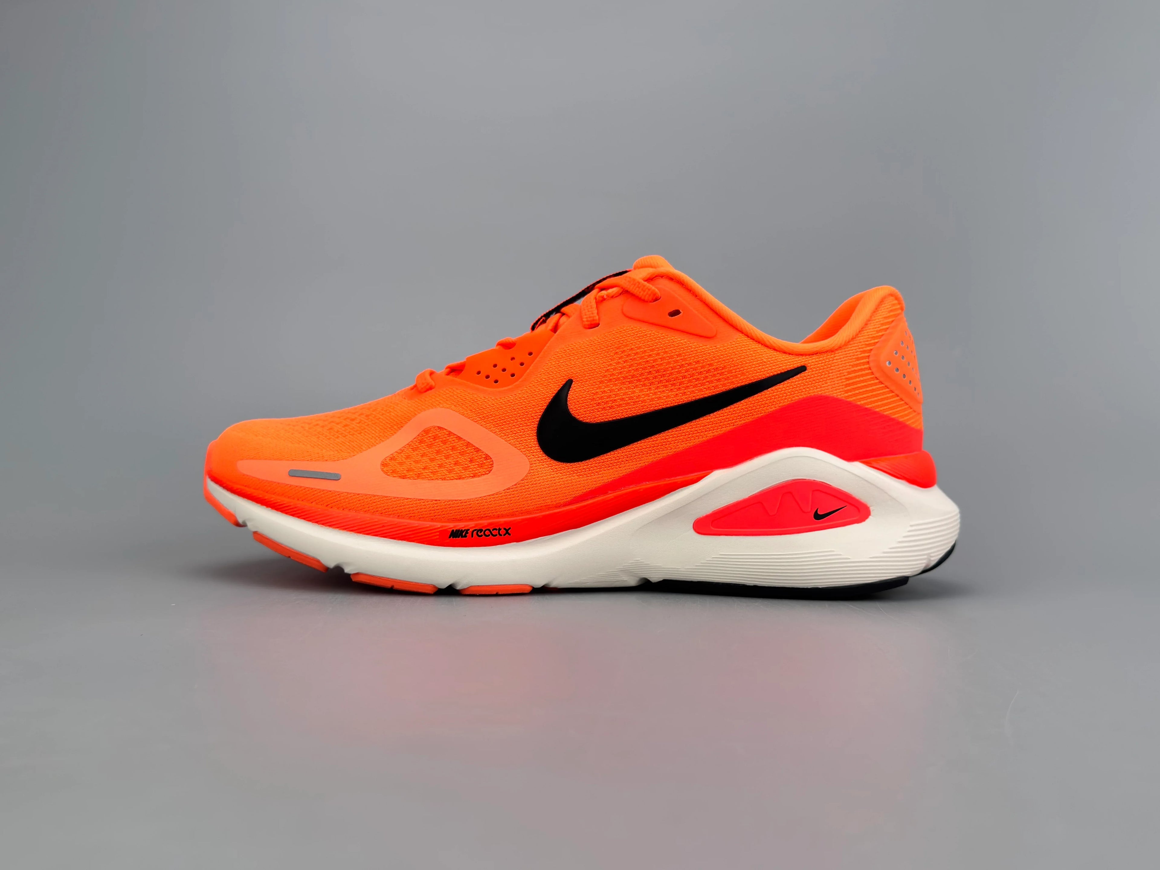 Nike Structure 26 Running Shoes