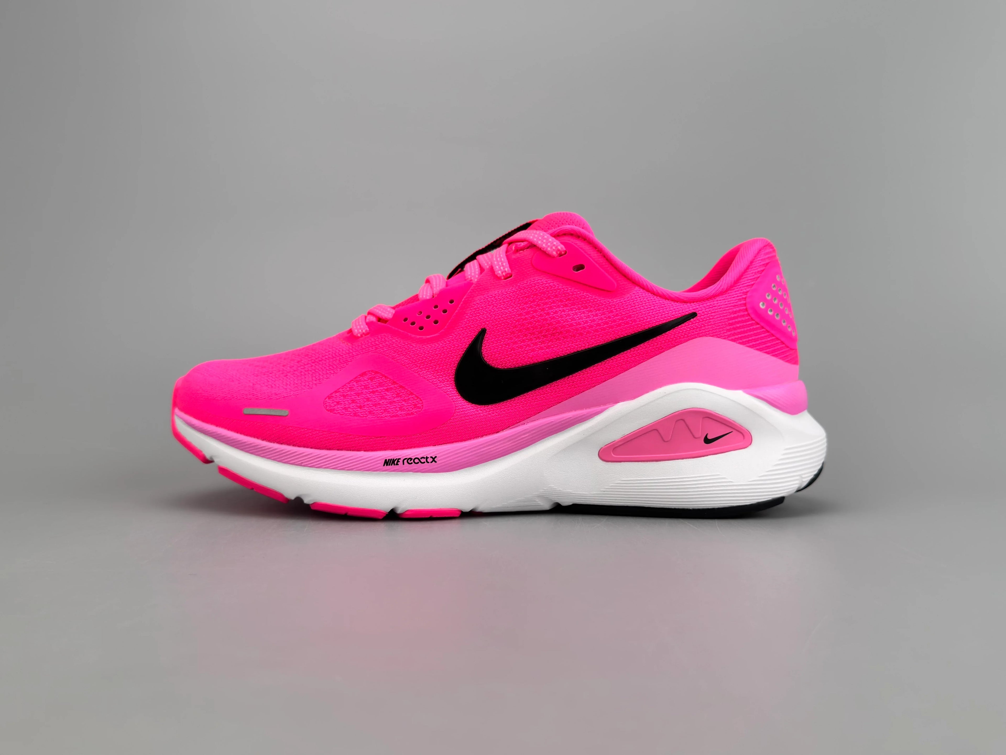 Nike Structure 26 Running Shoes