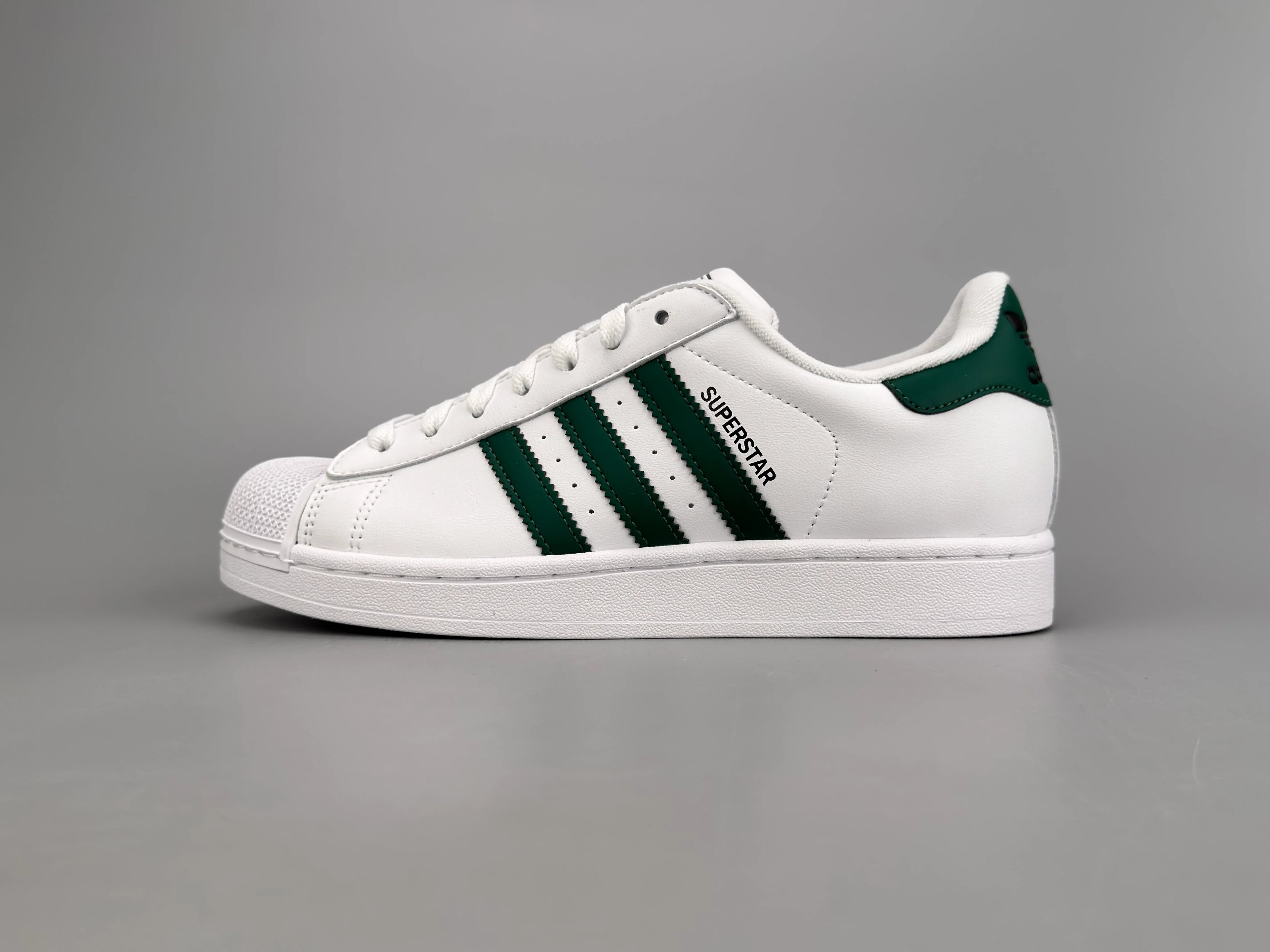 SUPER5TAR2 Suede Sneakers - SenopekooCLO