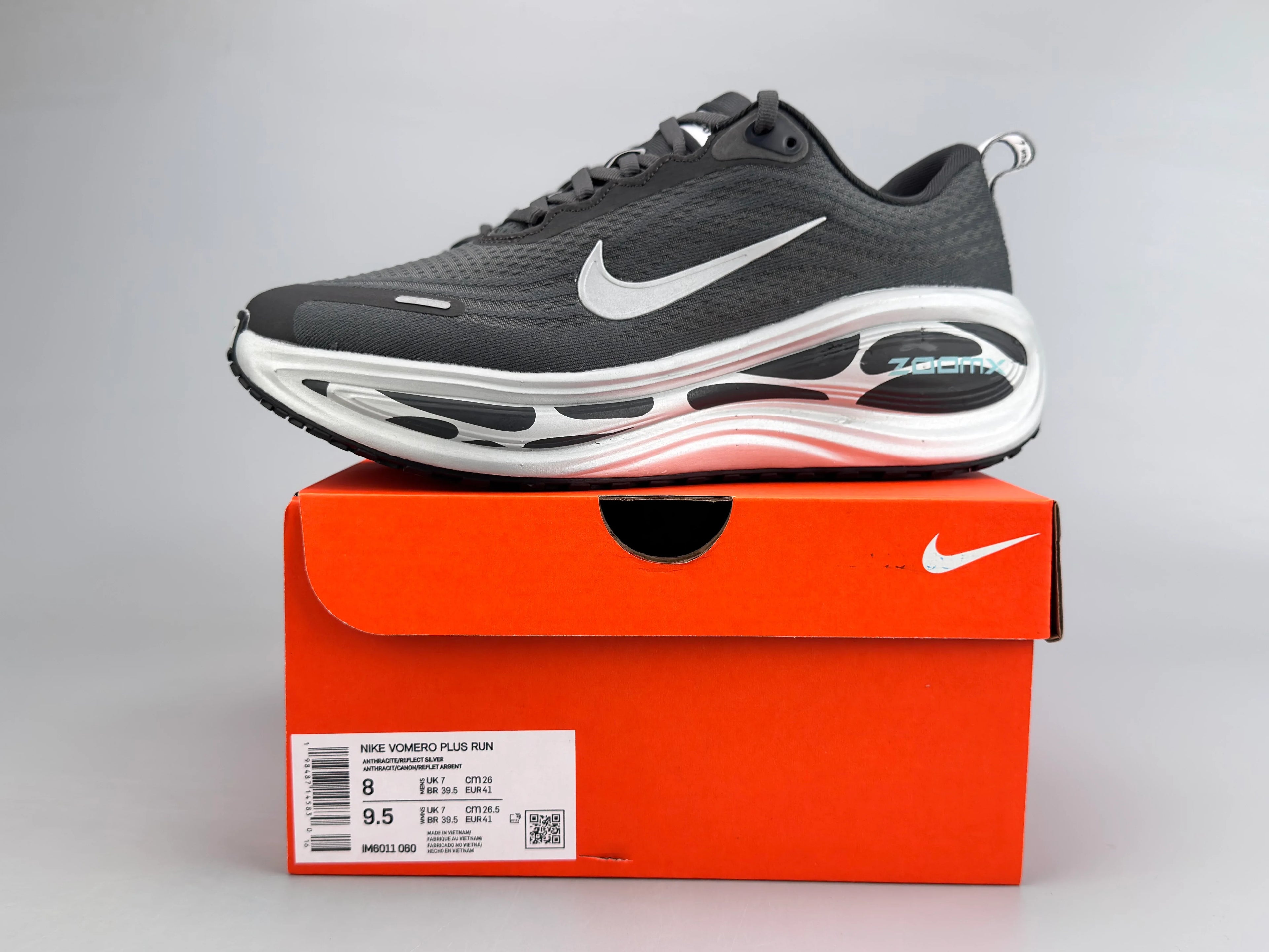 Nike Women's Vomero Plus Running Shoes