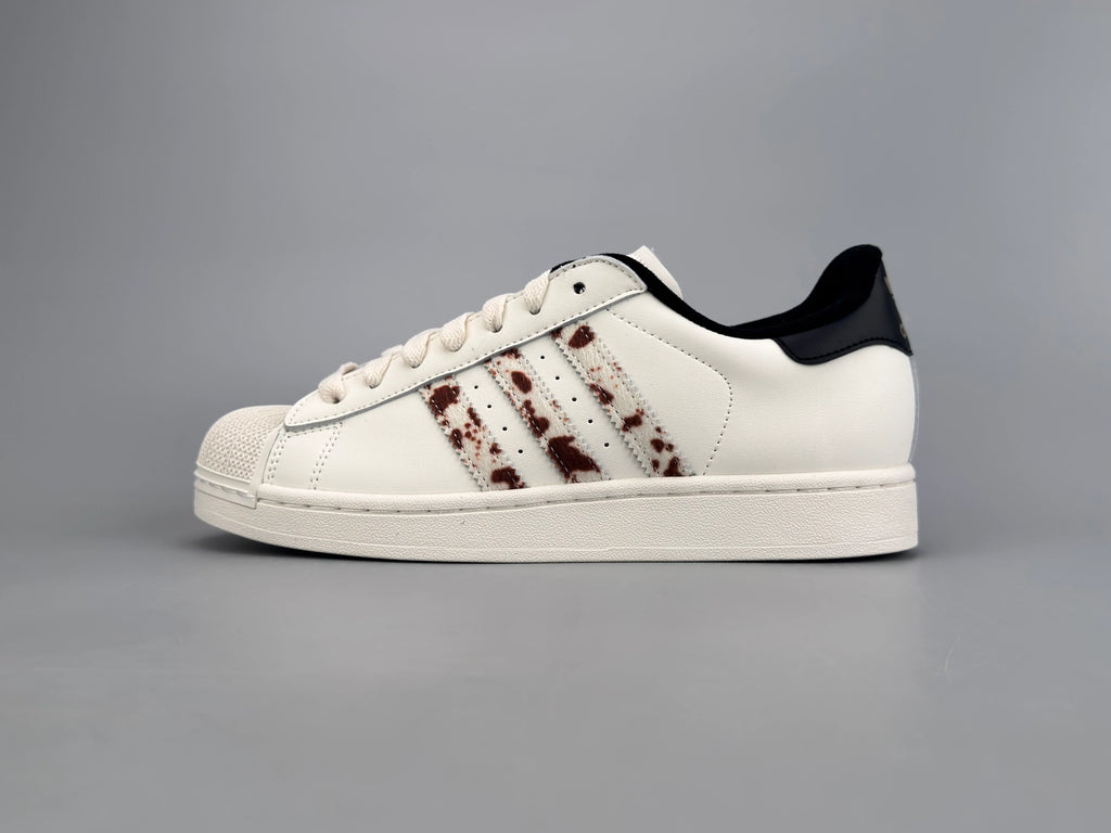 SUPER5TAR2 Suede Sneakers - SenopekooCLO