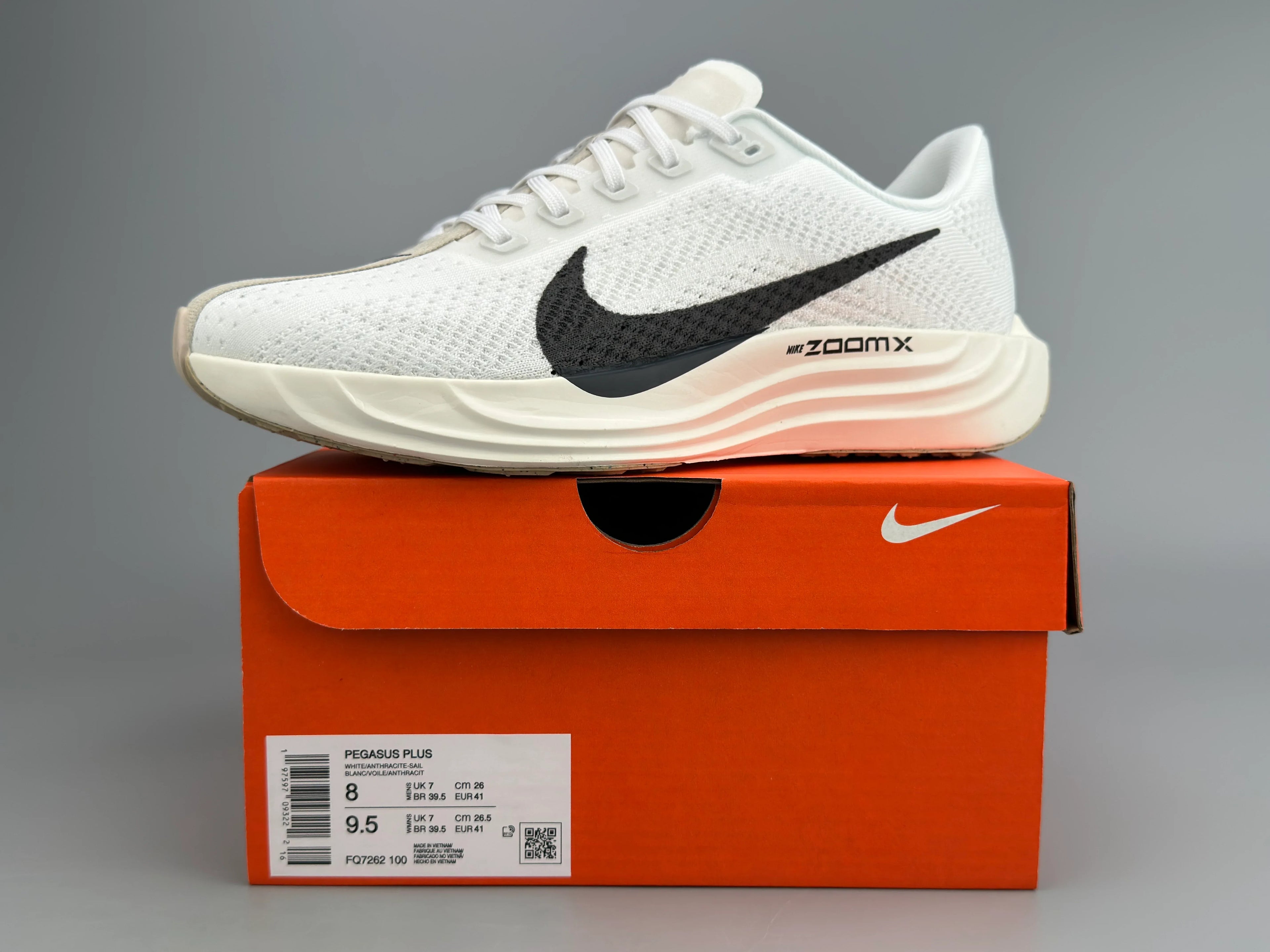 Nike Wmns Pegasus Plus Running Shoes