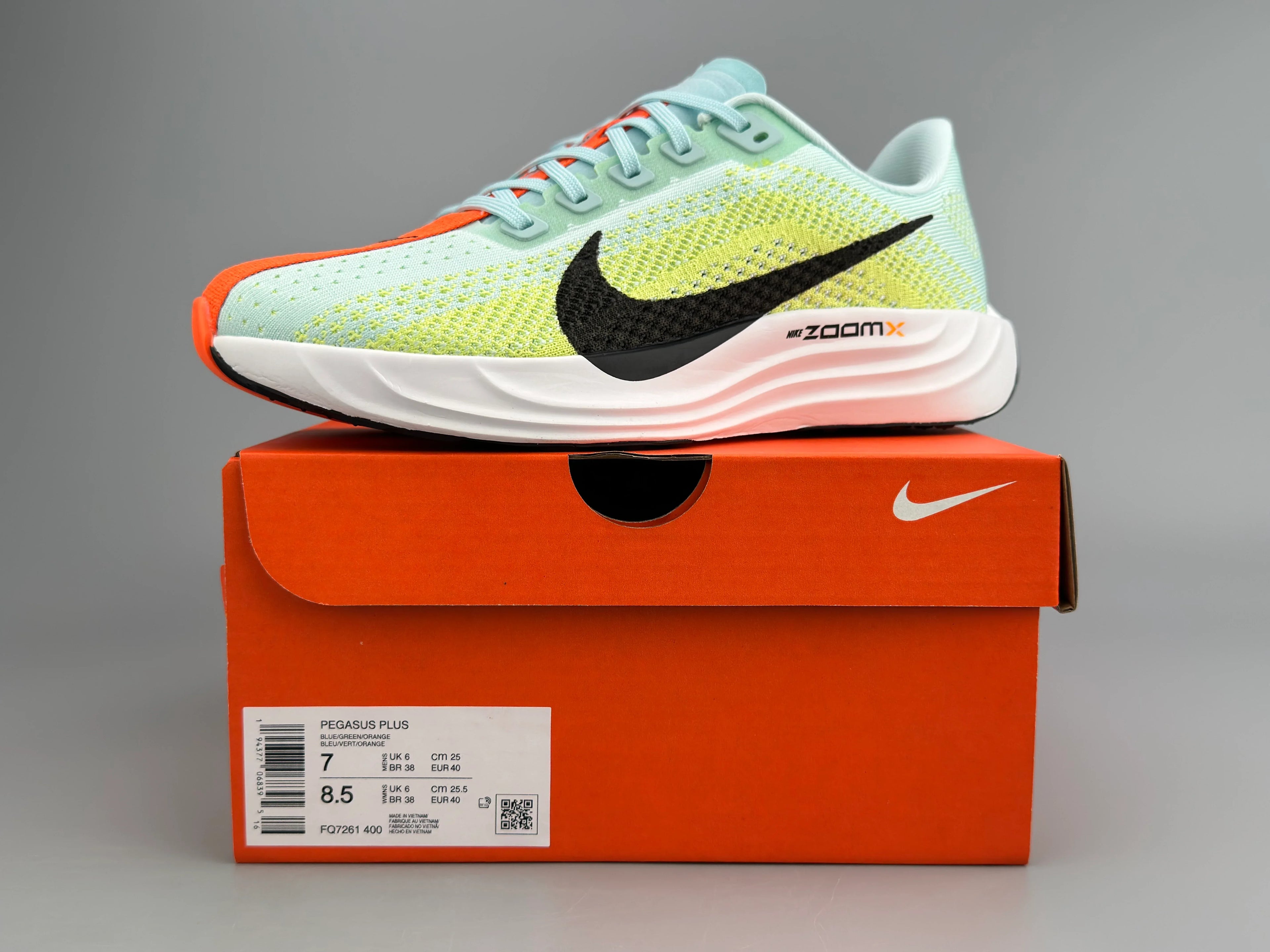 Nike Wmns Pegasus Plus Running Shoes