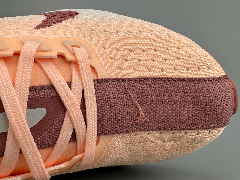 Nike Wmns Pegasus Plus Running Shoes