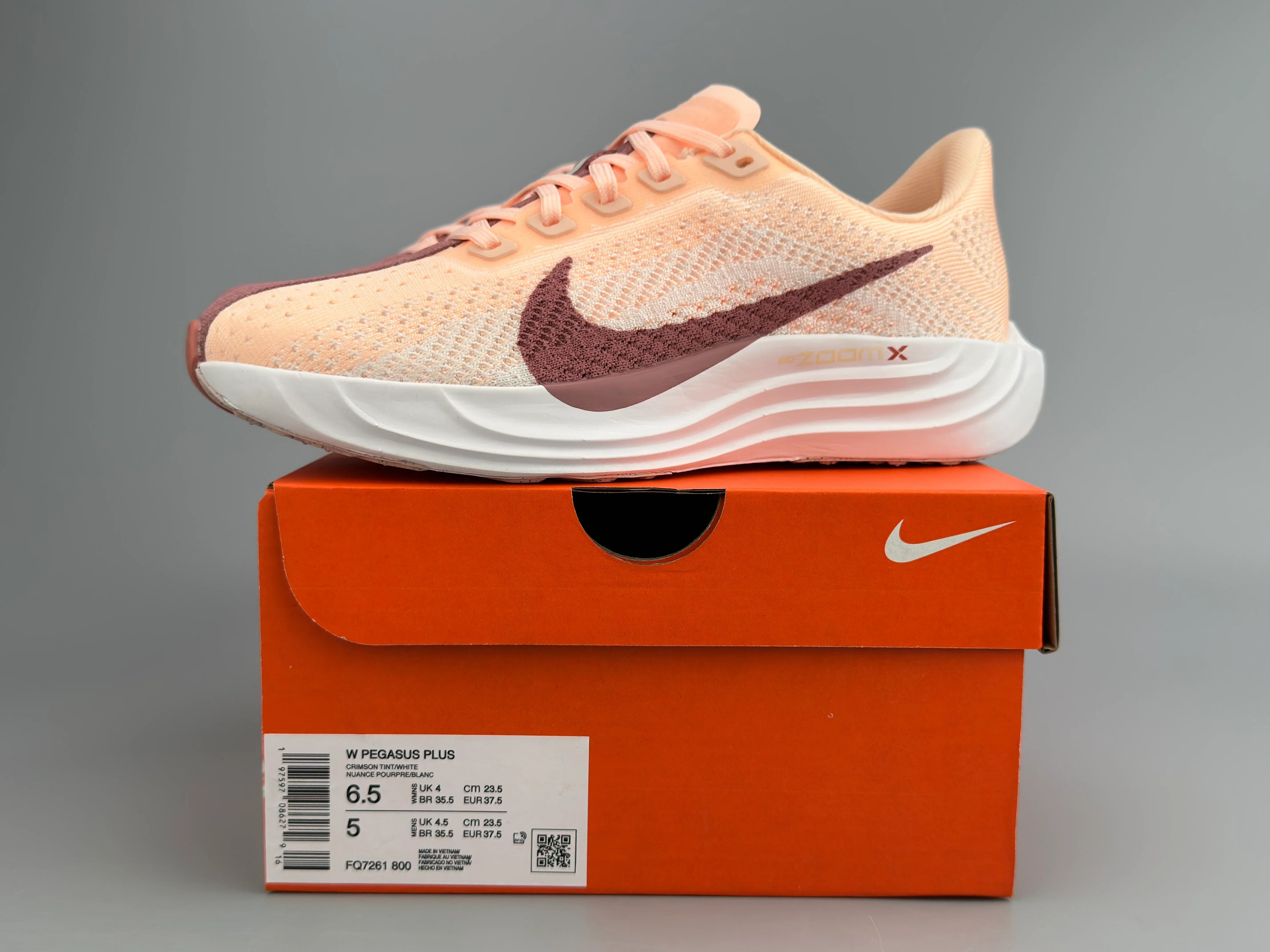 Nike Wmns Pegasus Plus Running Shoes