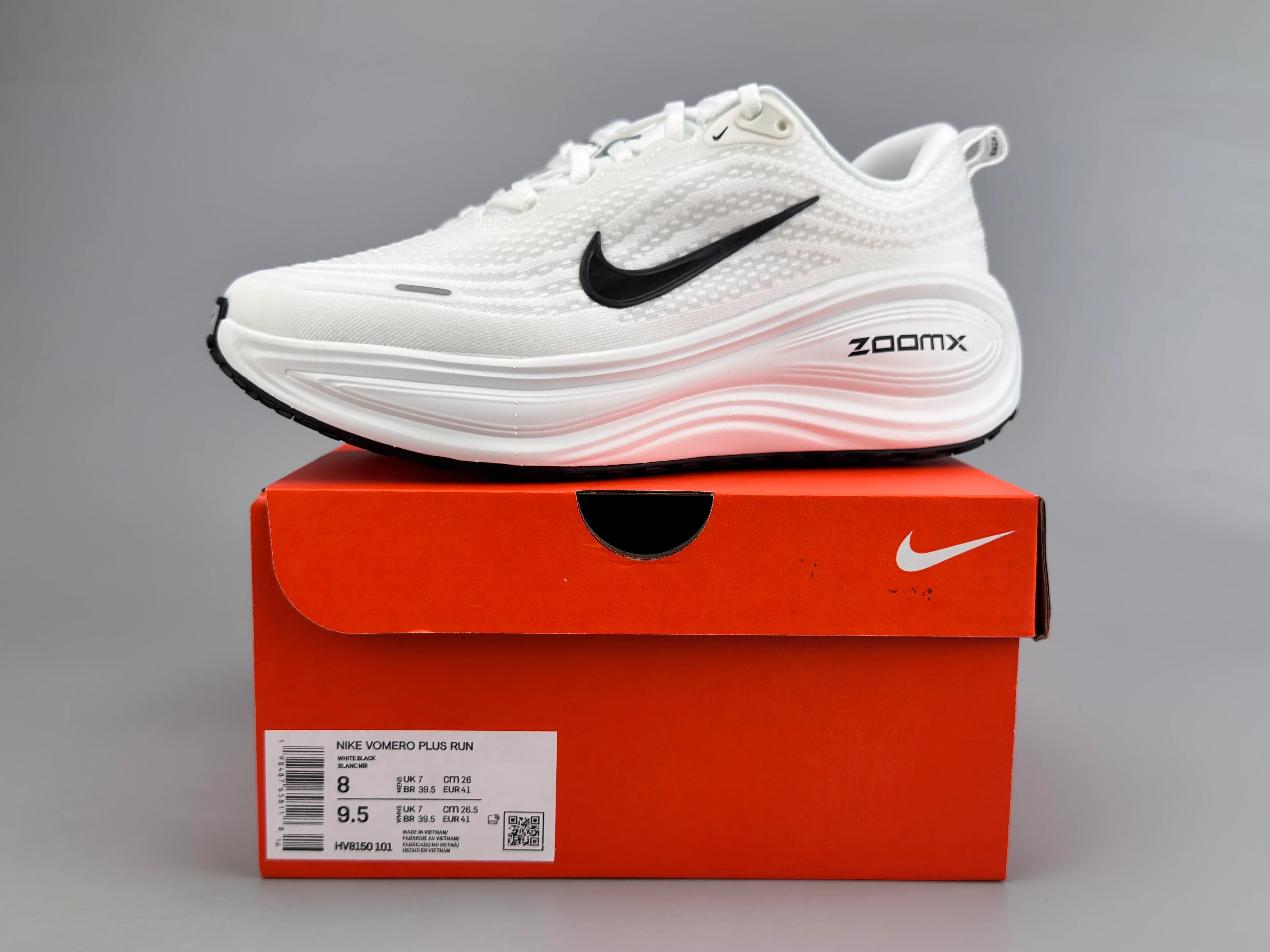 Nike Women's Vomero Plus Running Shoes