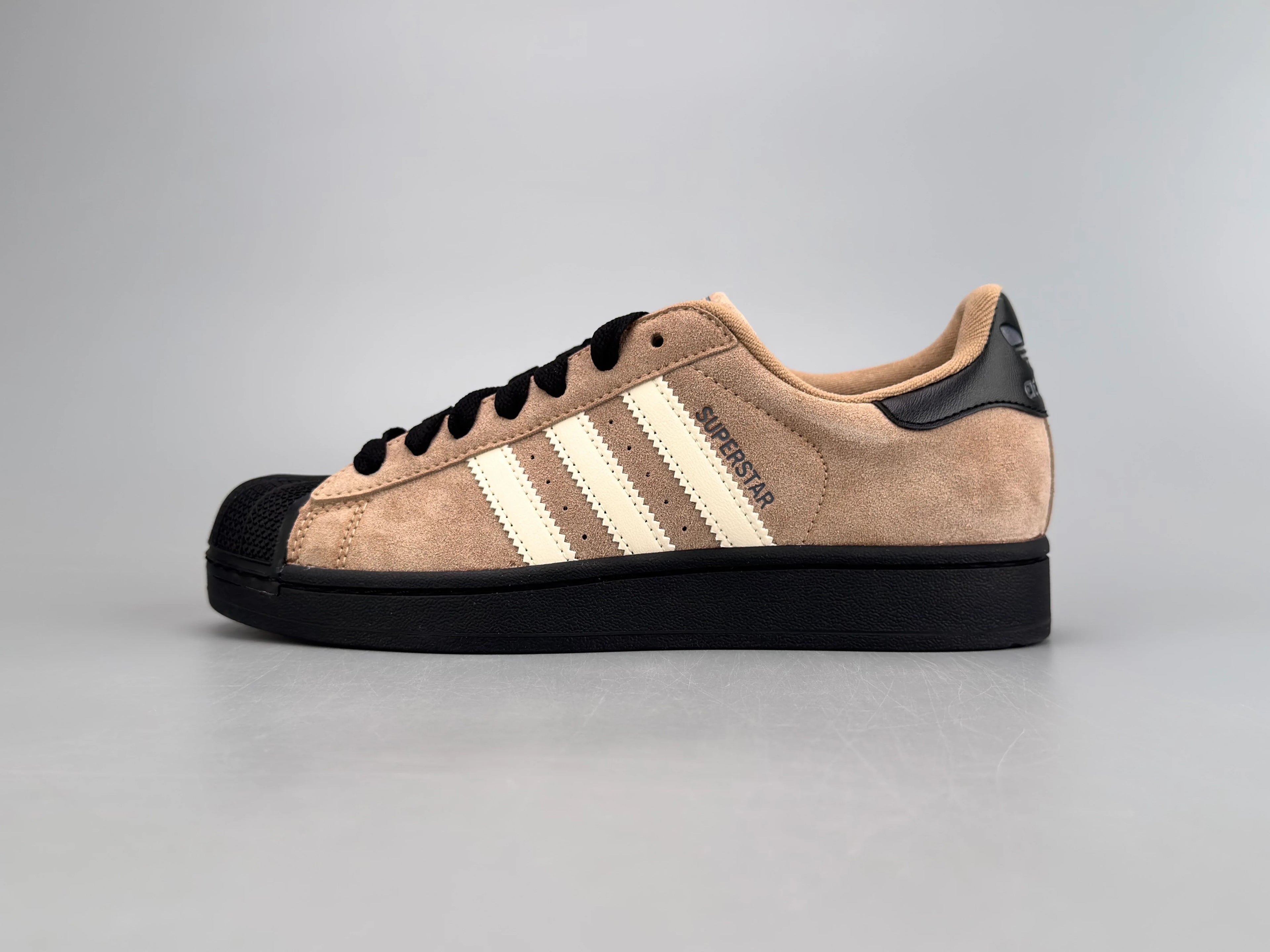 SUPER5TAR2 Suede Sneakers - SenopekooCLO