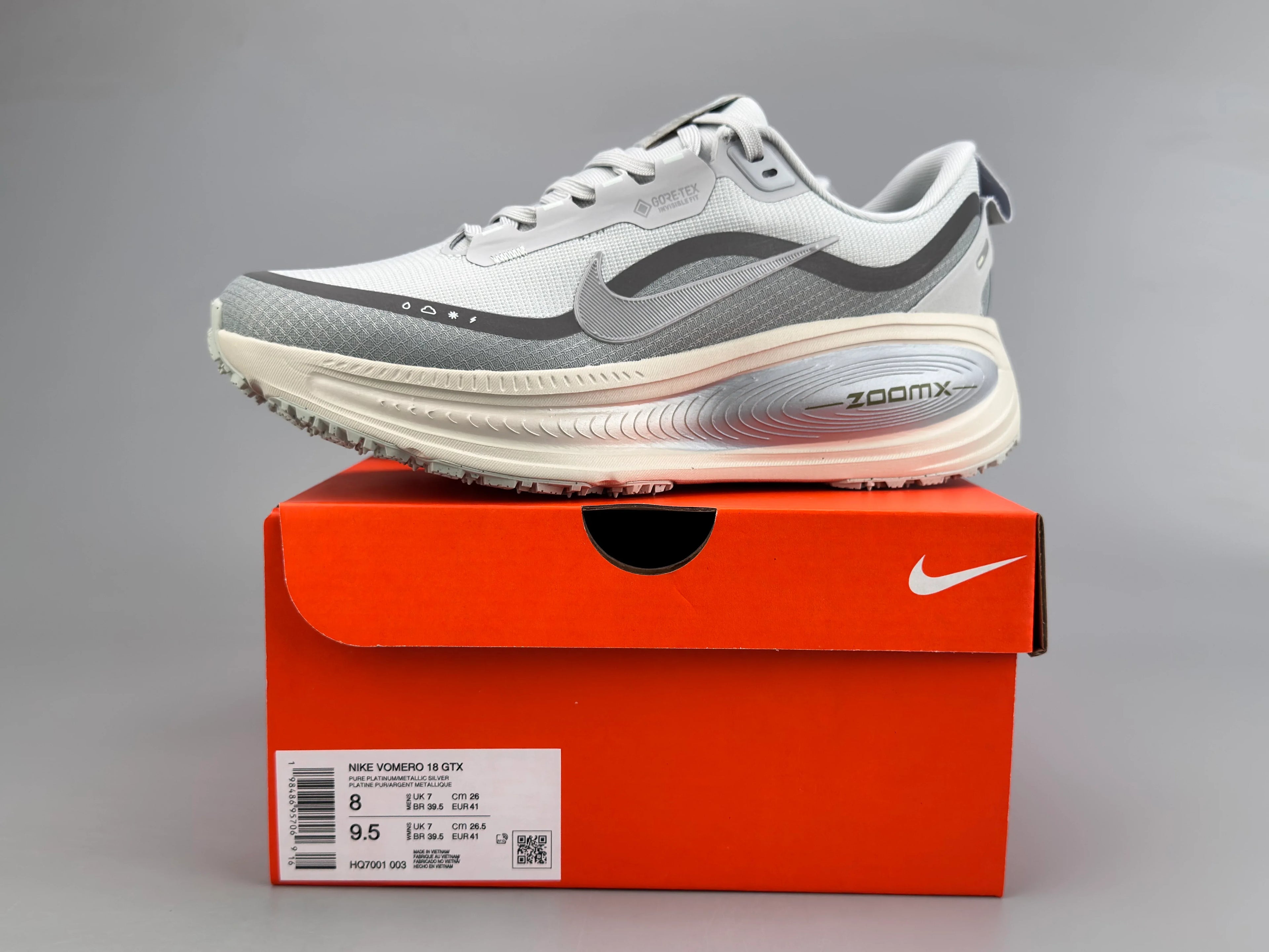 Nike Vomero 18 GORE-TEX Running Shoes