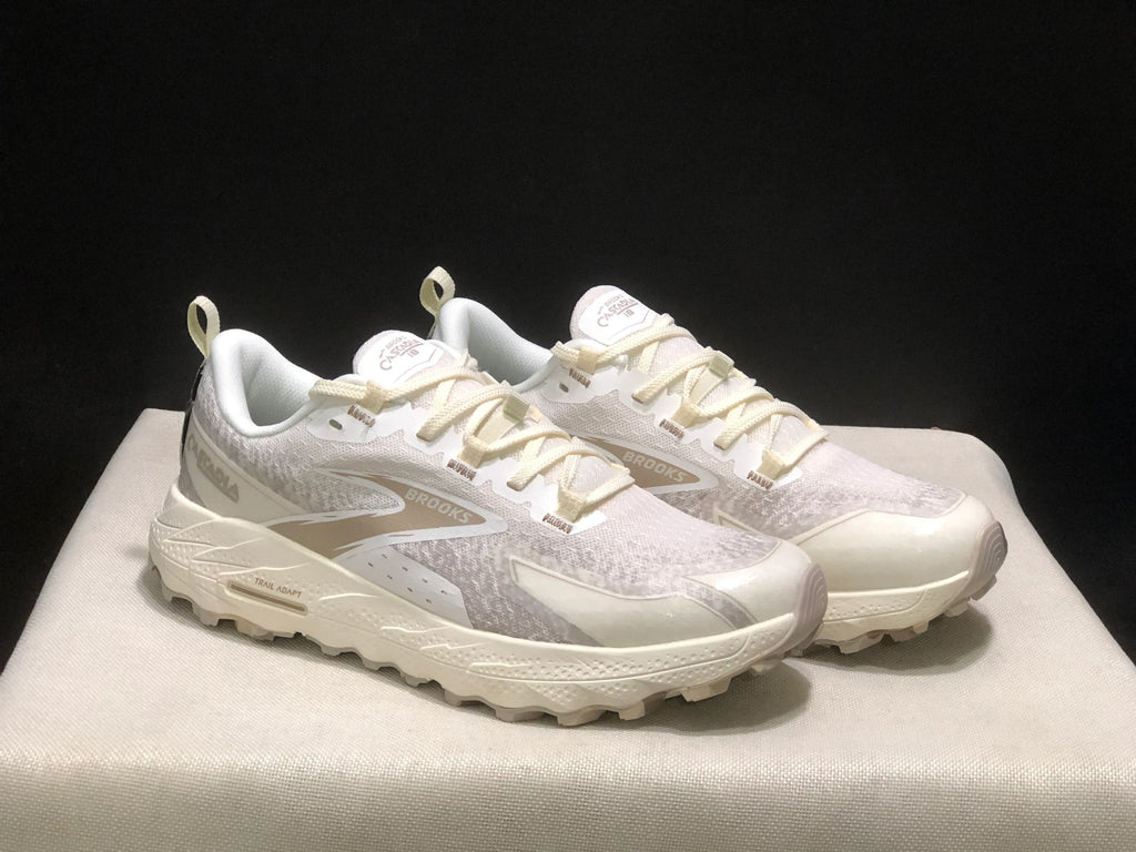 BROOKS CASCADIA 18 Sneakers - SenopekooCLO