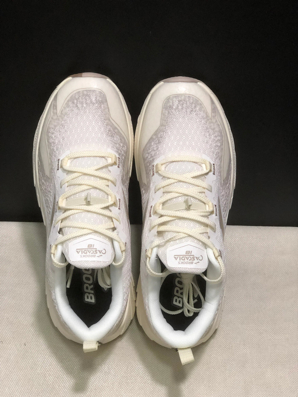 BROOKS CASCADIA 18 Sneakers - SenopekooCLO