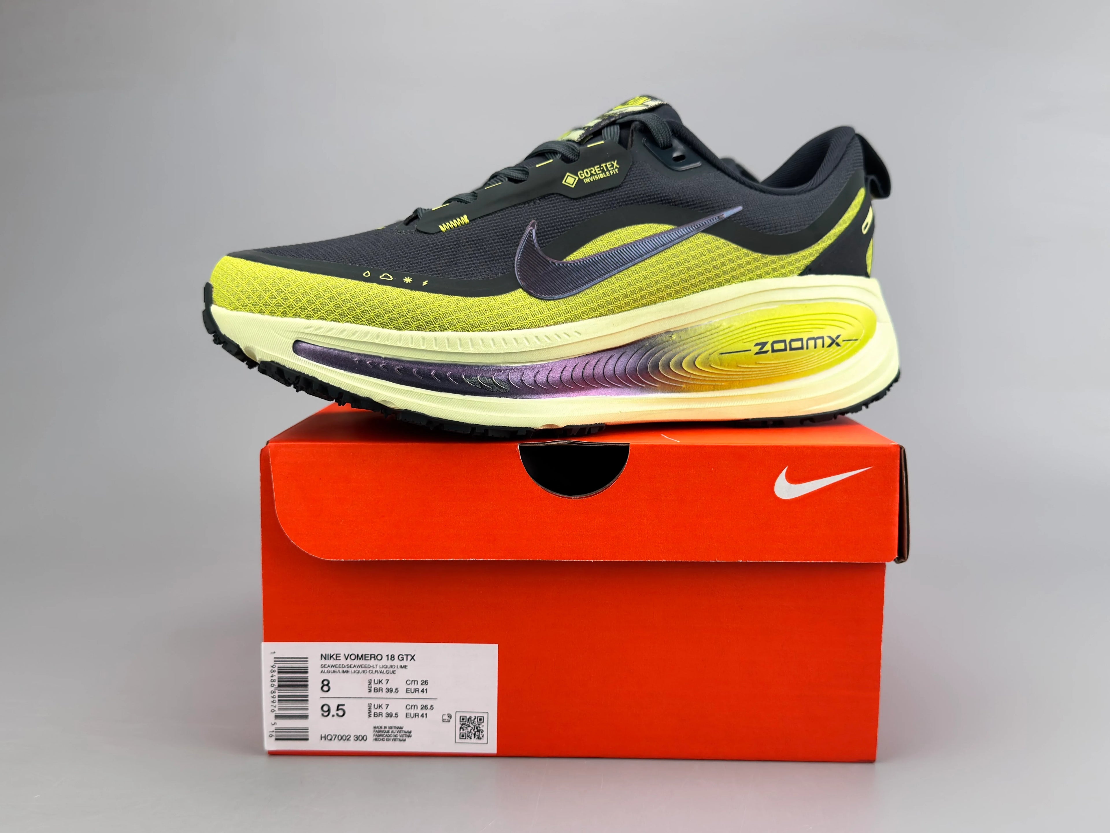 Nike Vomero 18 GORE-TEX Running Shoes