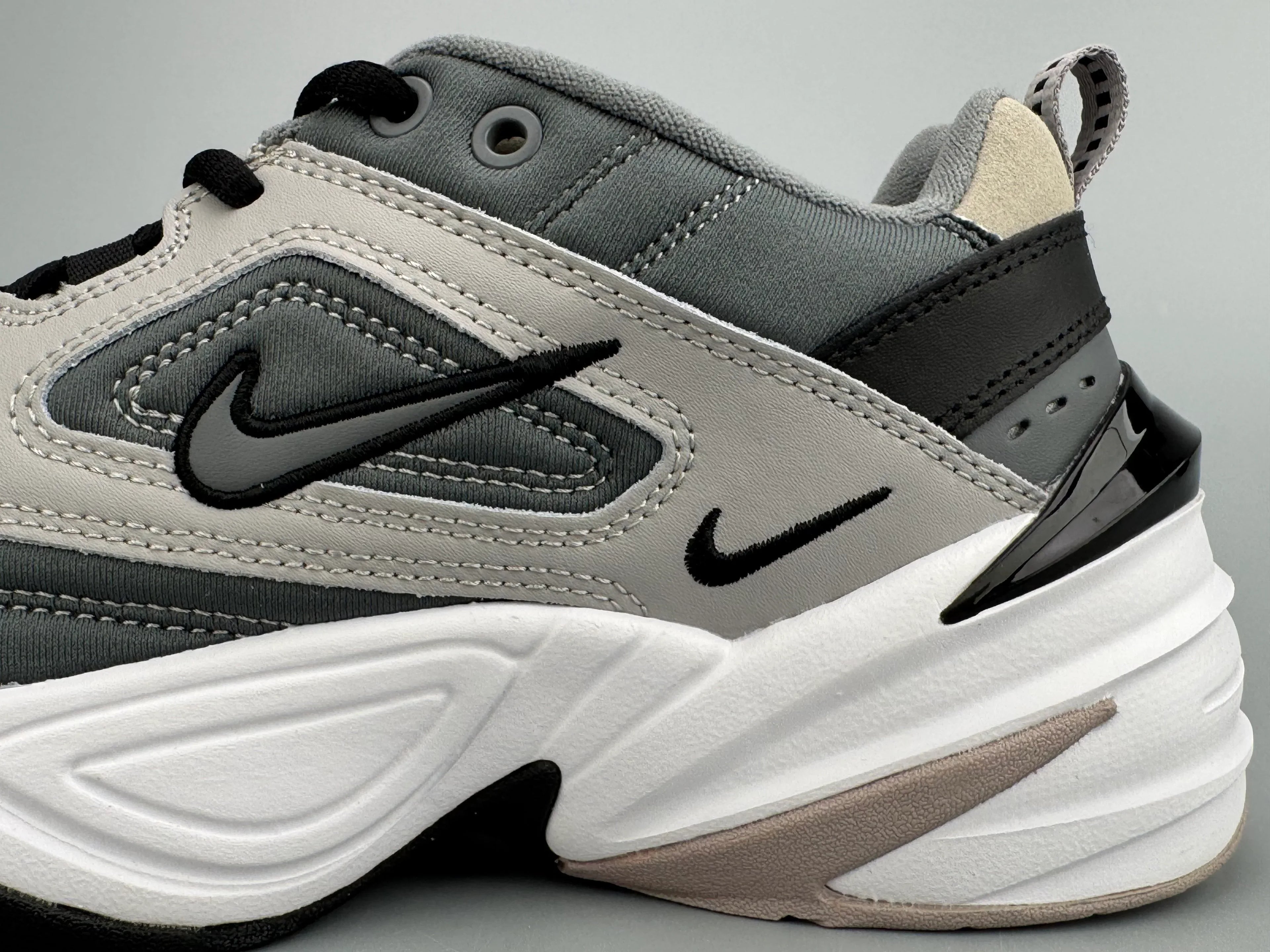 M2K Workout Shoes - SenopekooCLO