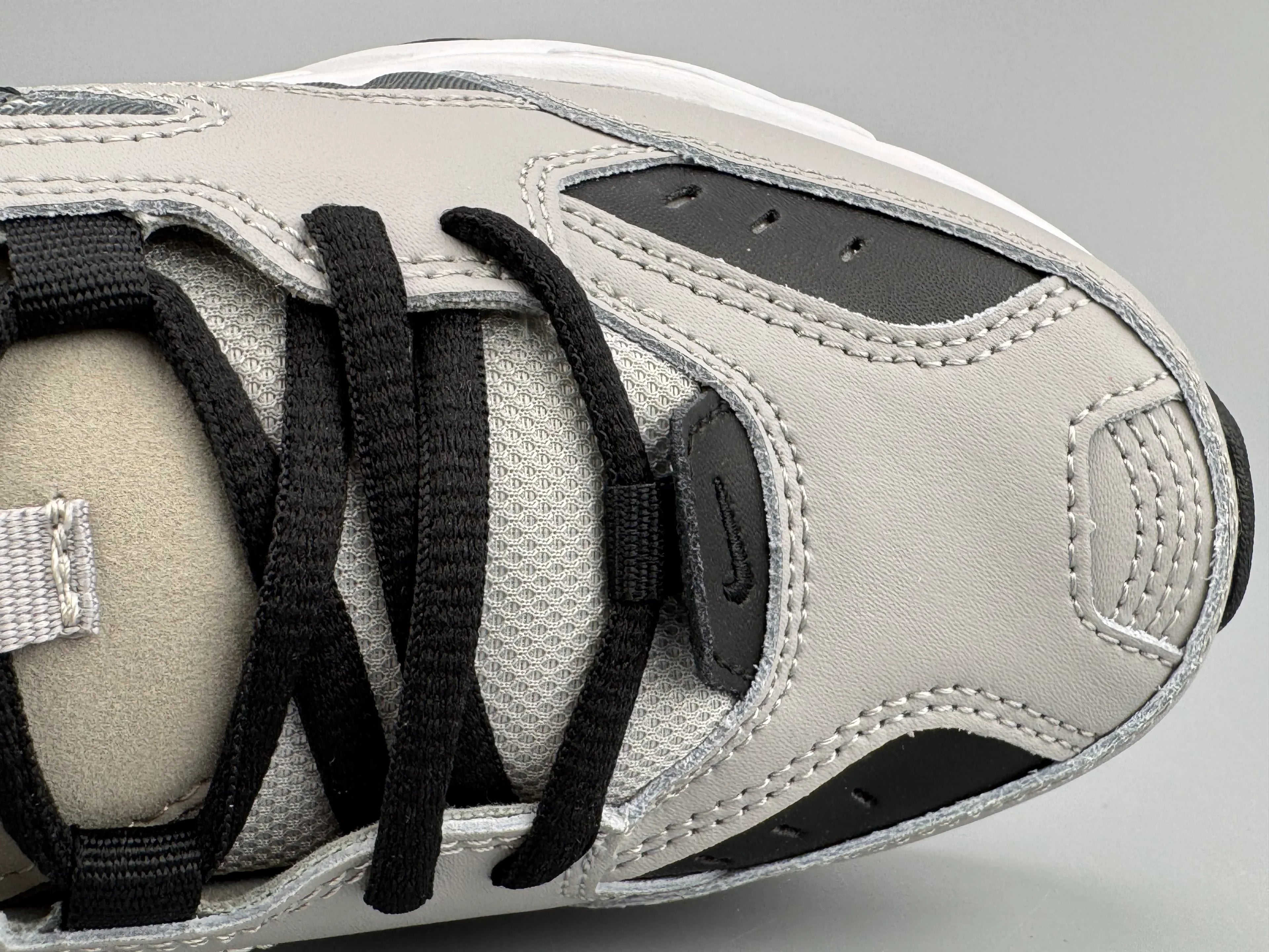 M2K Workout Shoes - SenopekooCLO