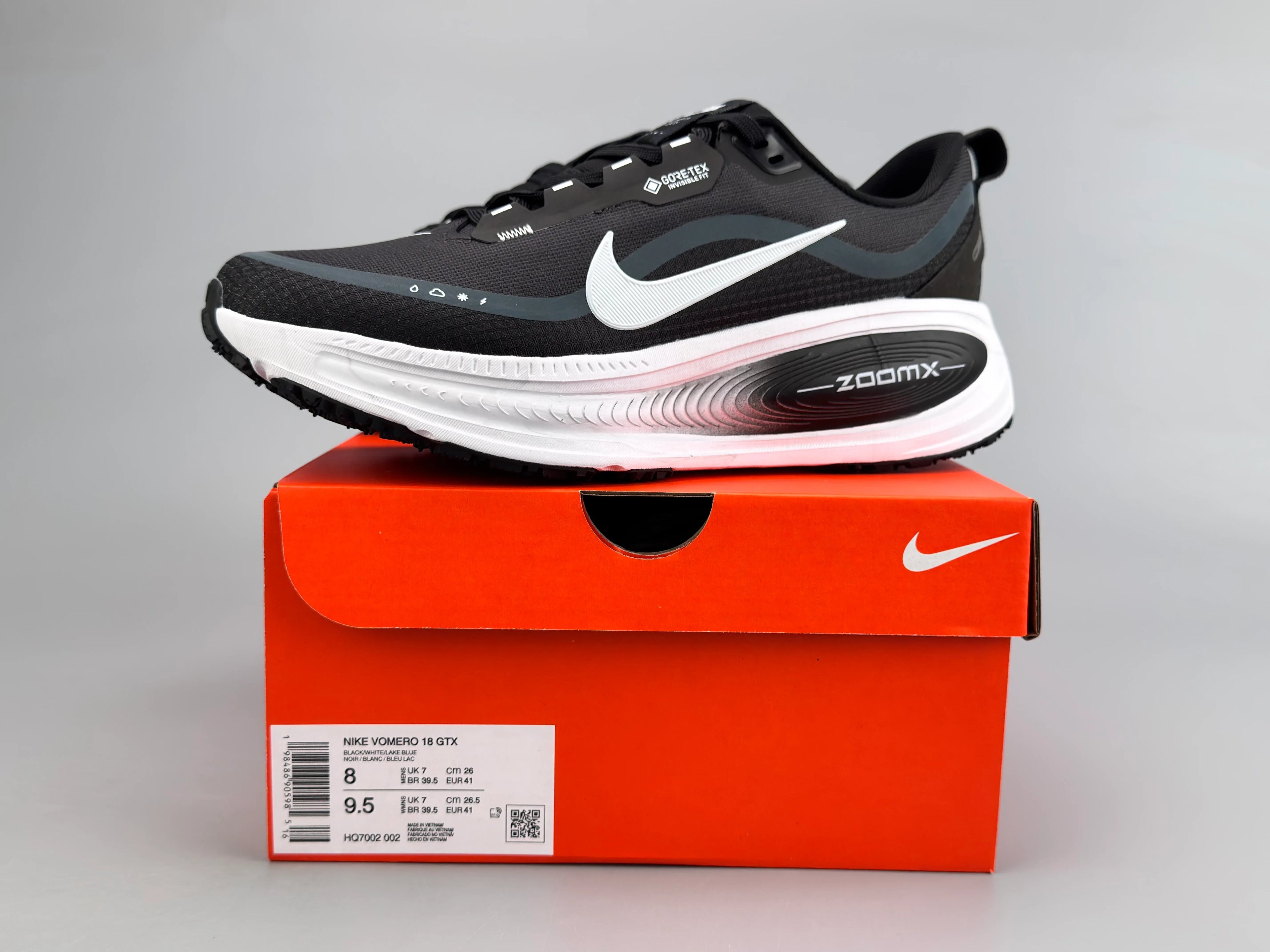 Nike Vomero 18 GORE-TEX Running Shoes