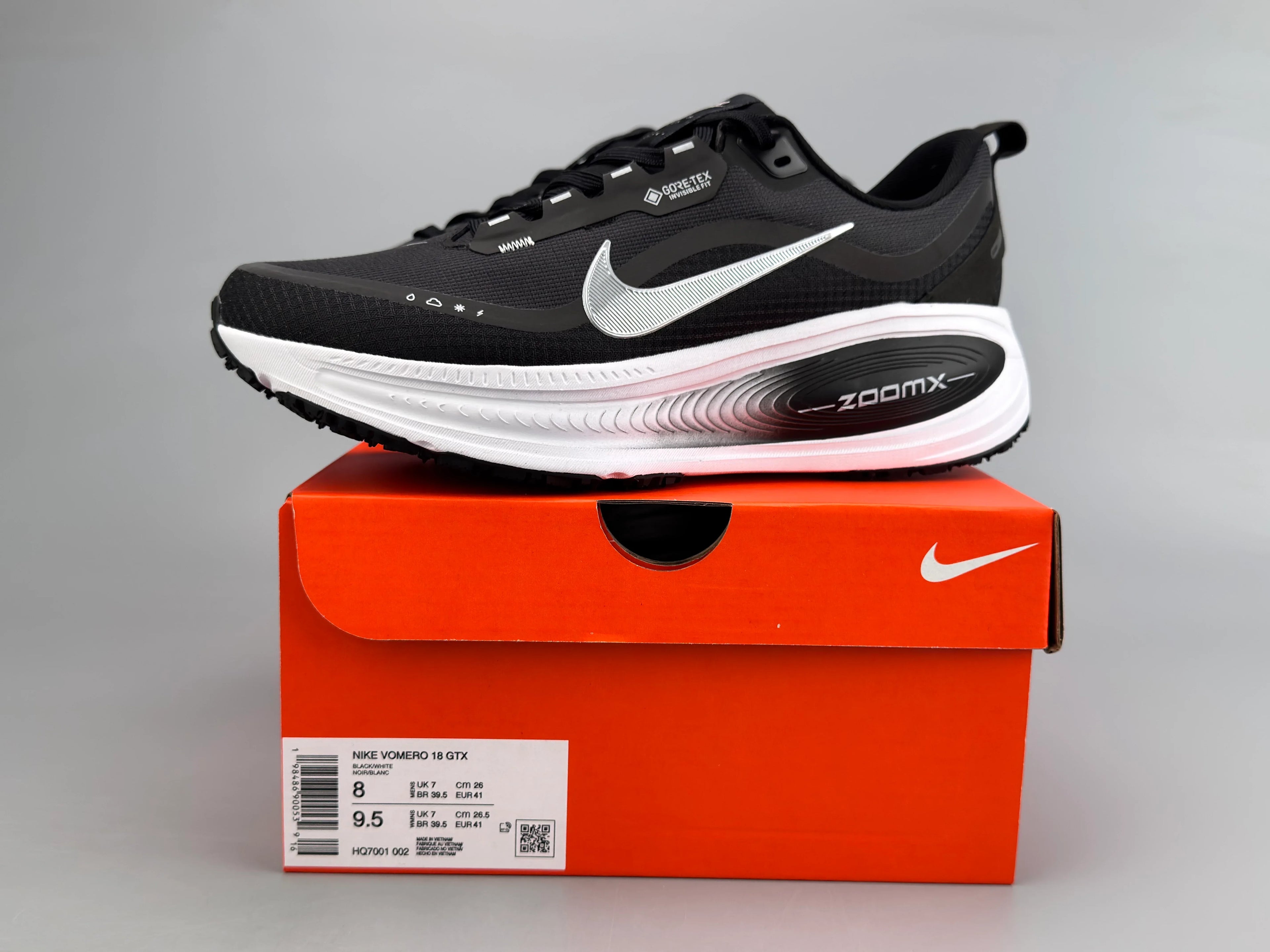 Nike Vomero 18 GORE-TEX Running Shoes