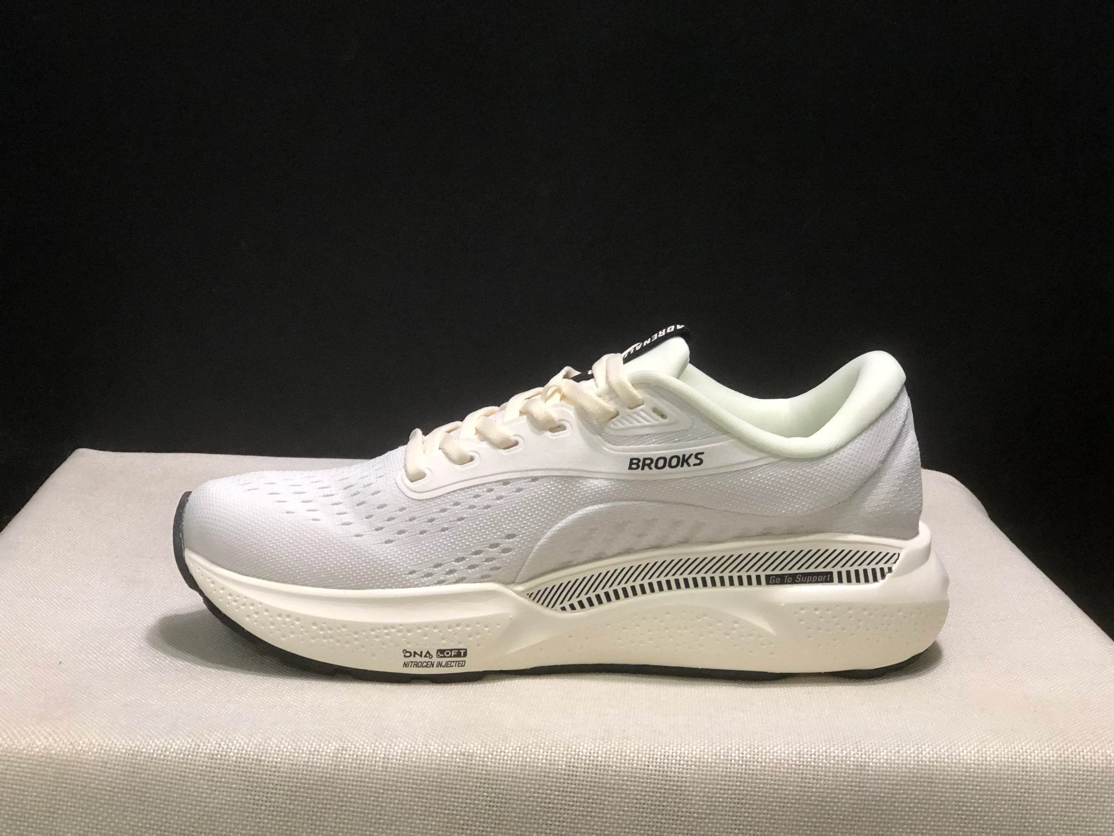 BROOKS Adrenaline GT 24 Sneakers - SenopekooCLO