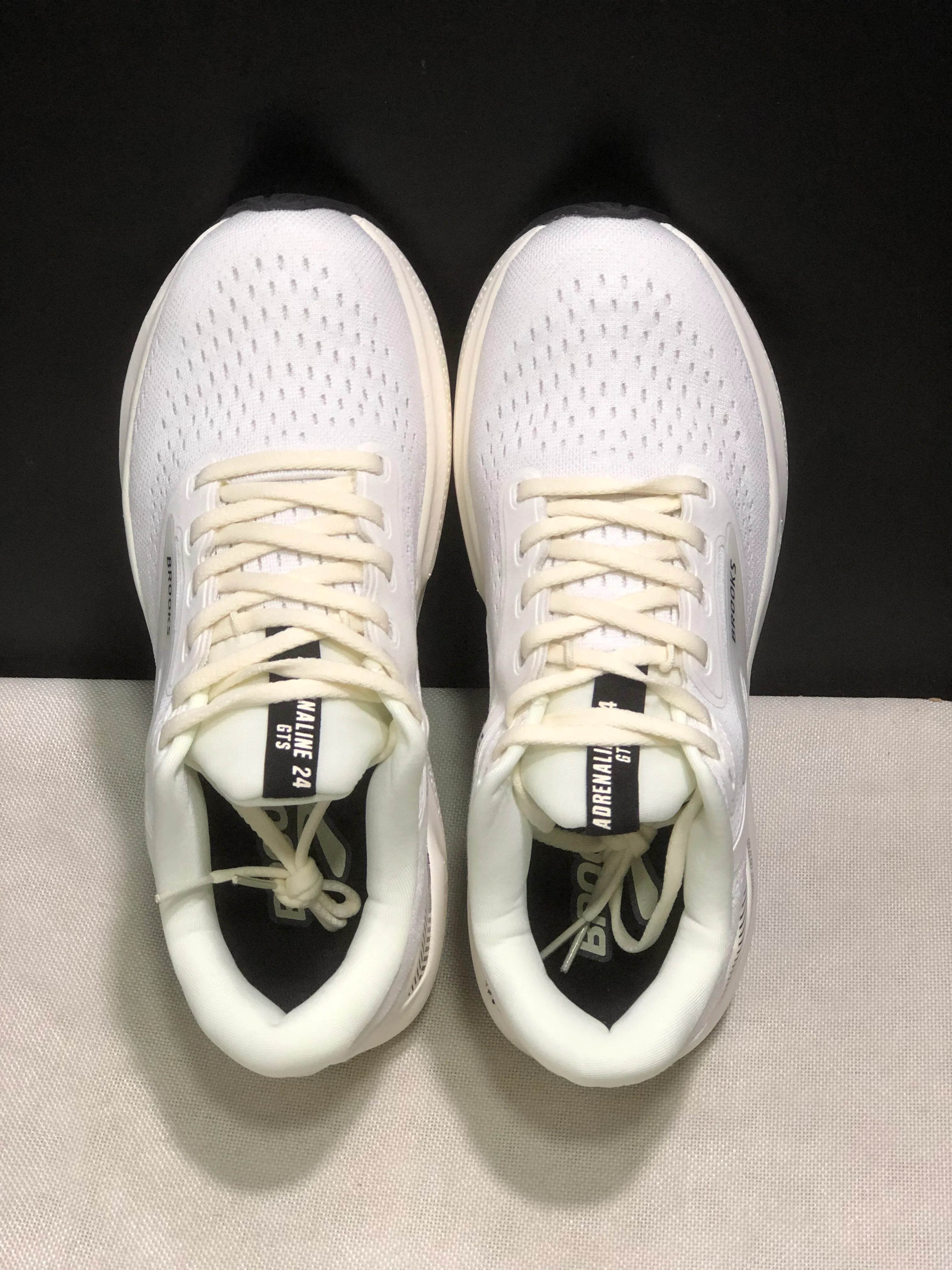 BROOKS Adrenaline GT 24 Sneakers - SenopekooCLO