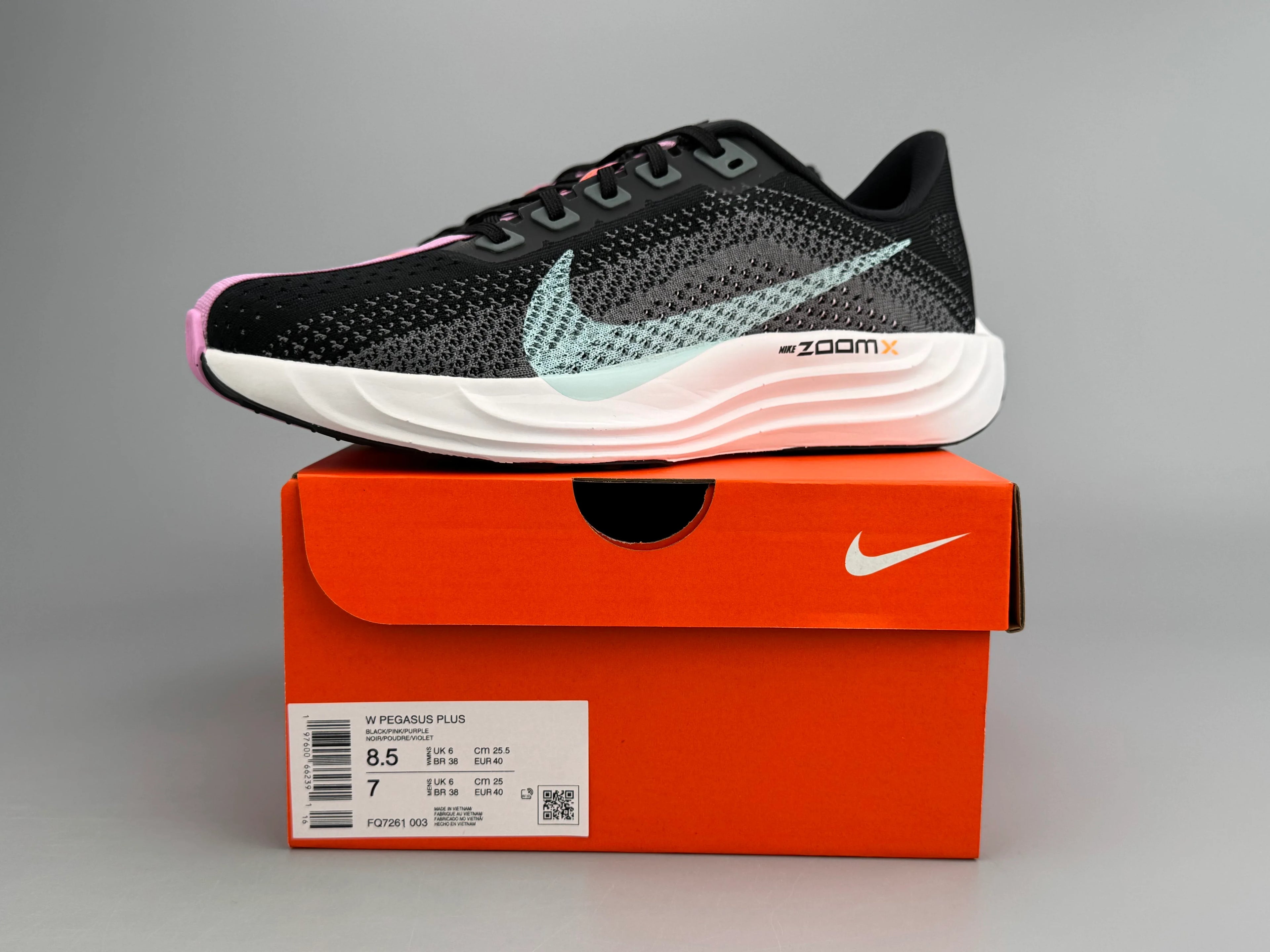 Nike Wmns Pegasus Plus Running Shoes