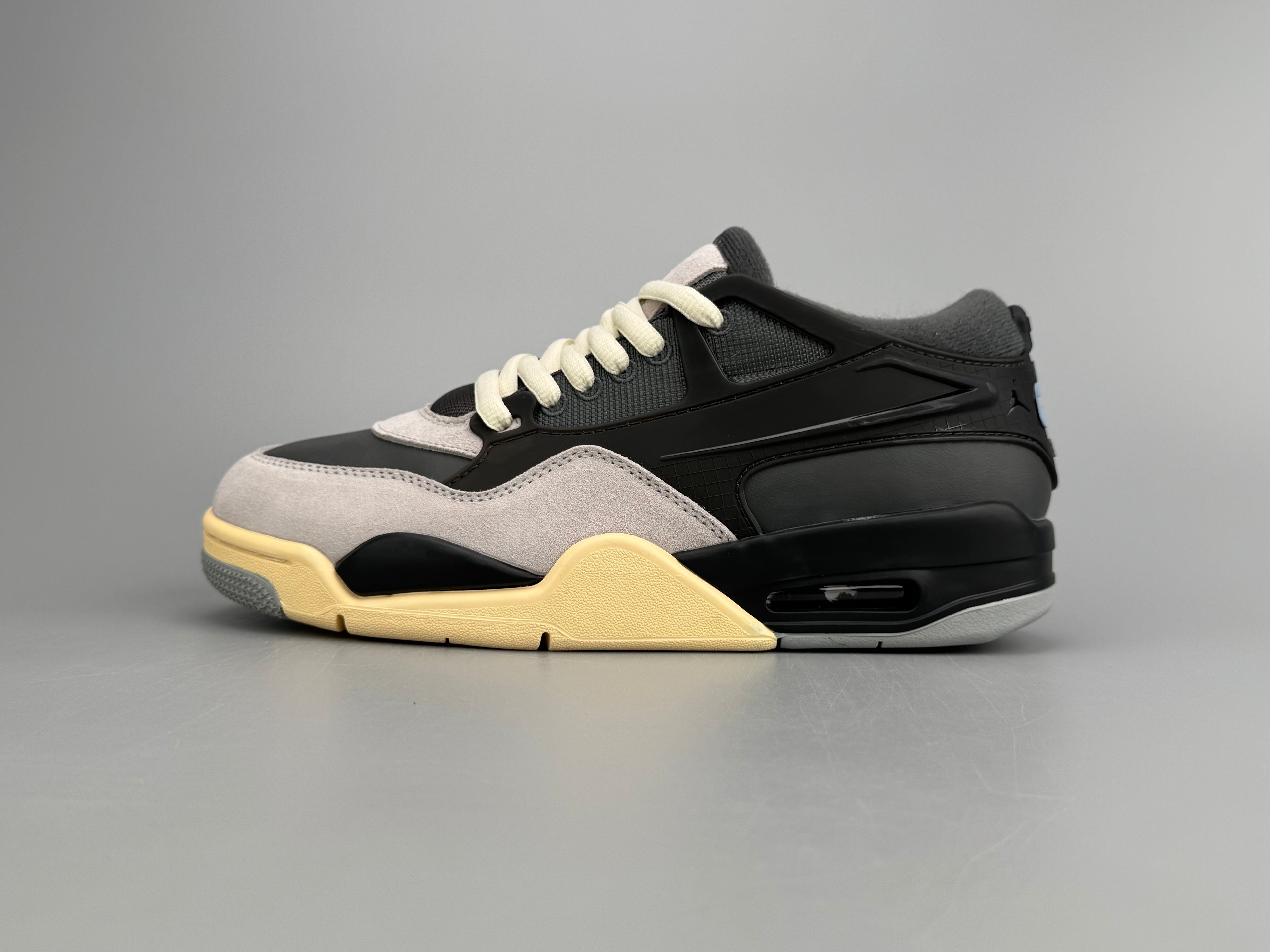 Nike Air Jordan 4 RM Shoes