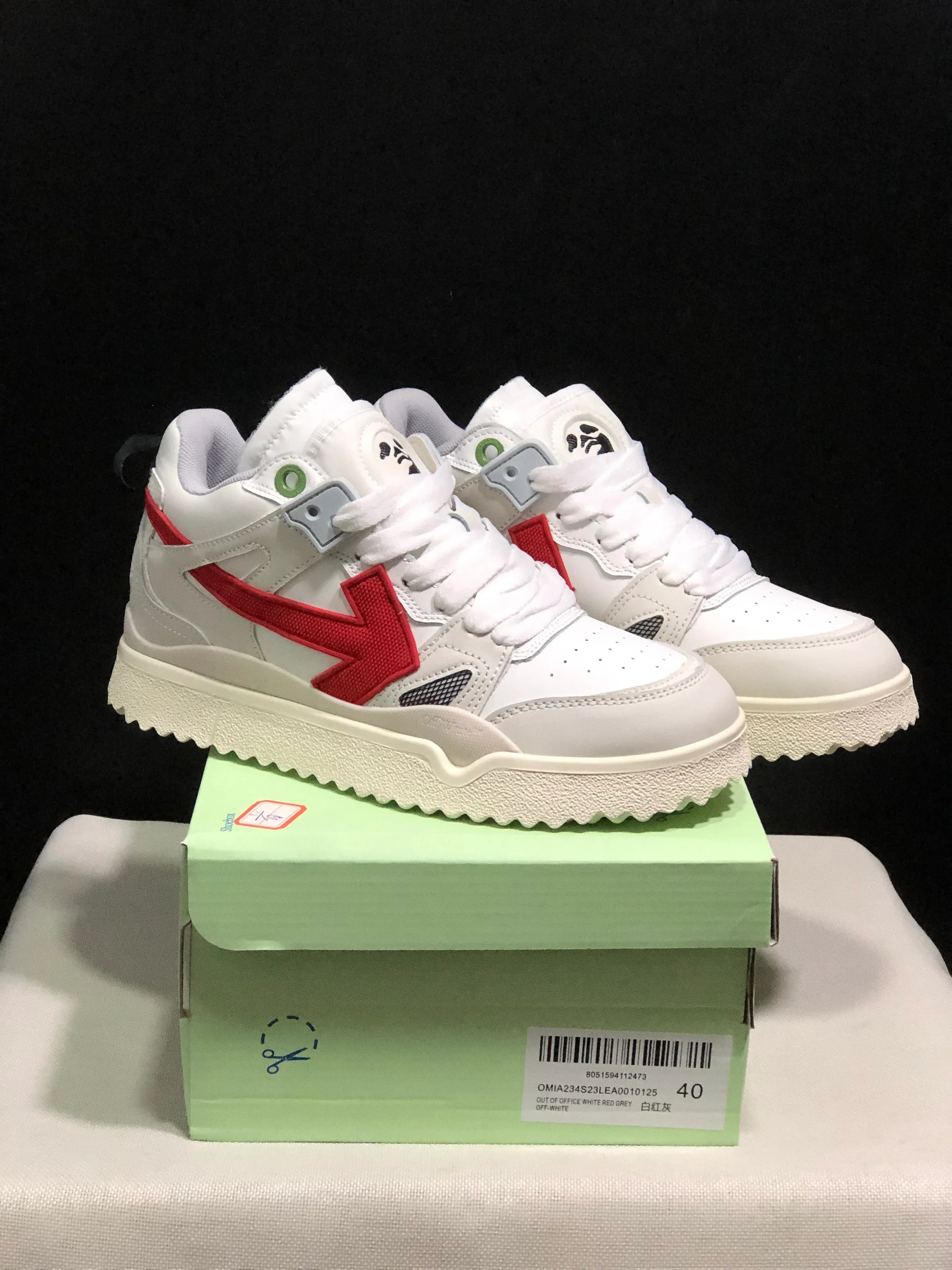 OFF WHITE New Mid Sponge Sneakers - SenopekooCLO