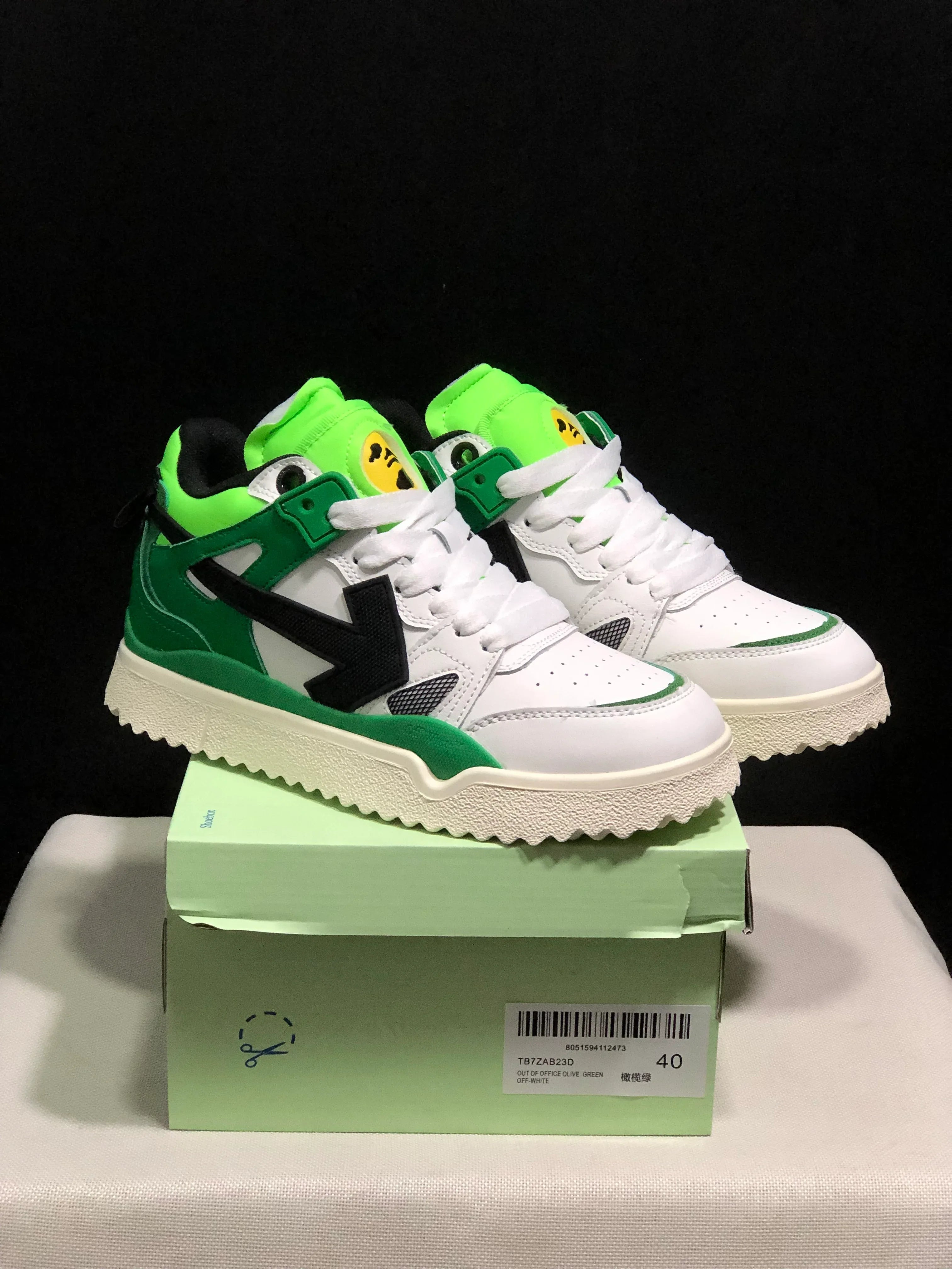 OFF WHITE New Mid Sponge Sneakers - SenopekooCLO