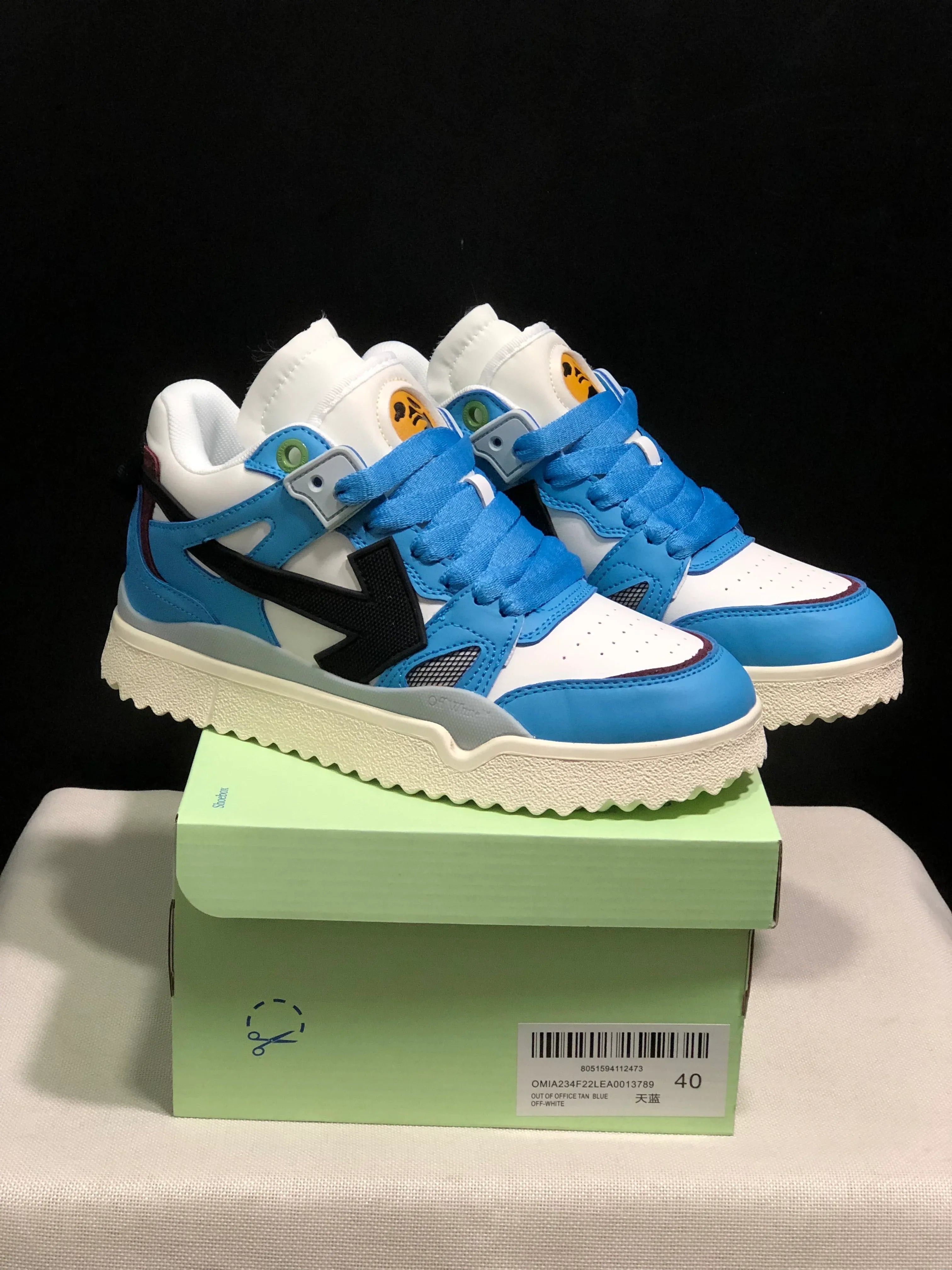 OFF WHITE New Mid Sponge Sneakers - SenopekooCLO
