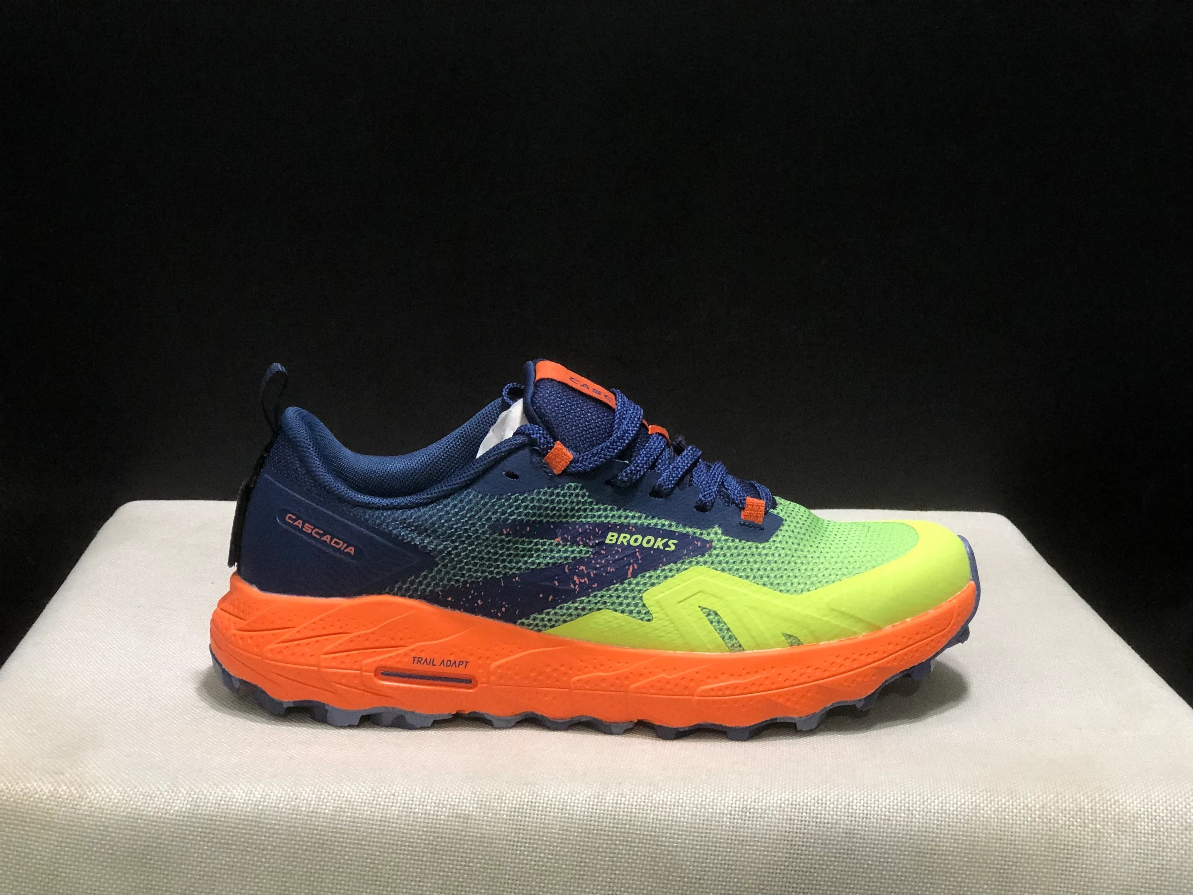 BROOKS CASCADIA 17 Racing Shoes - SenopekooCLO