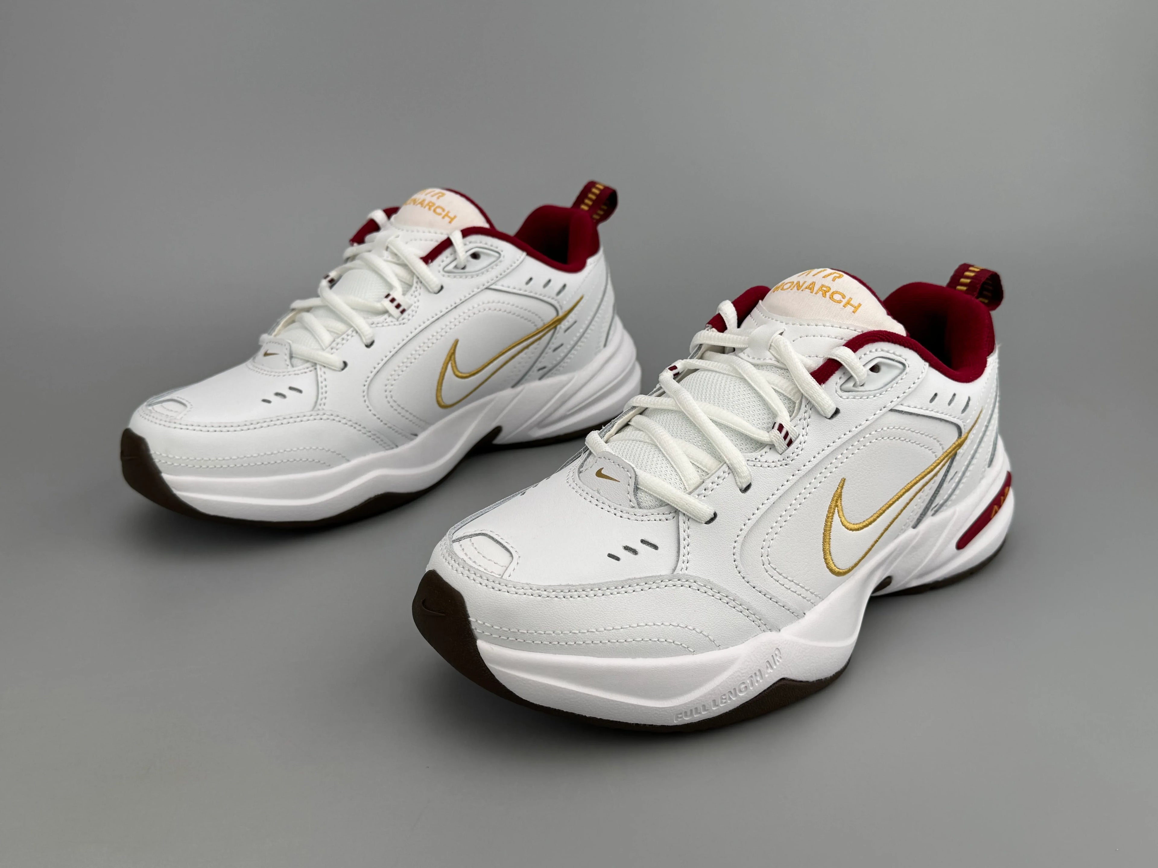 M0NARCH4 Workout Shoes - SenopekooCLO