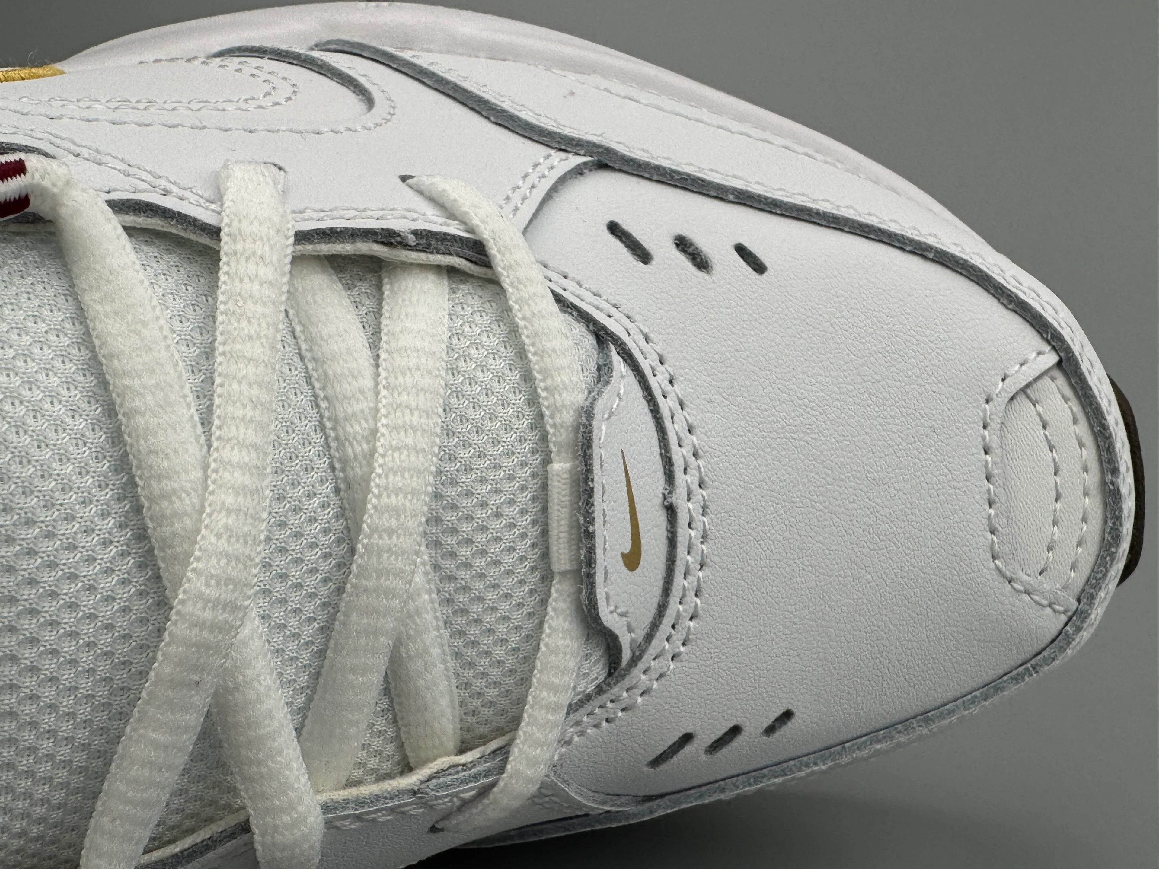 M0NARCH4 Workout Shoes - SenopekooCLO