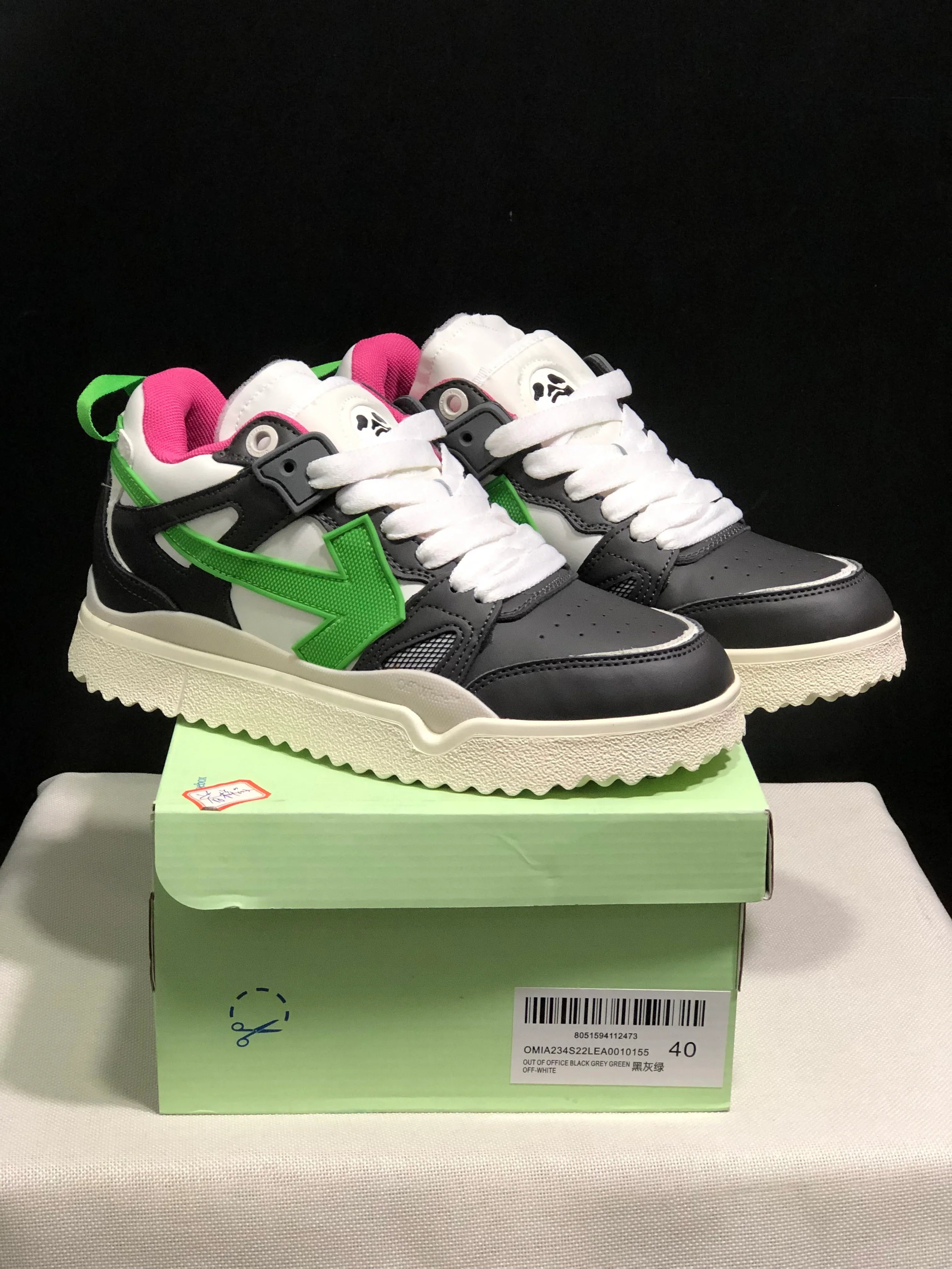OFF WHITE New Mid Sponge Sneakers - SenopekooCLO