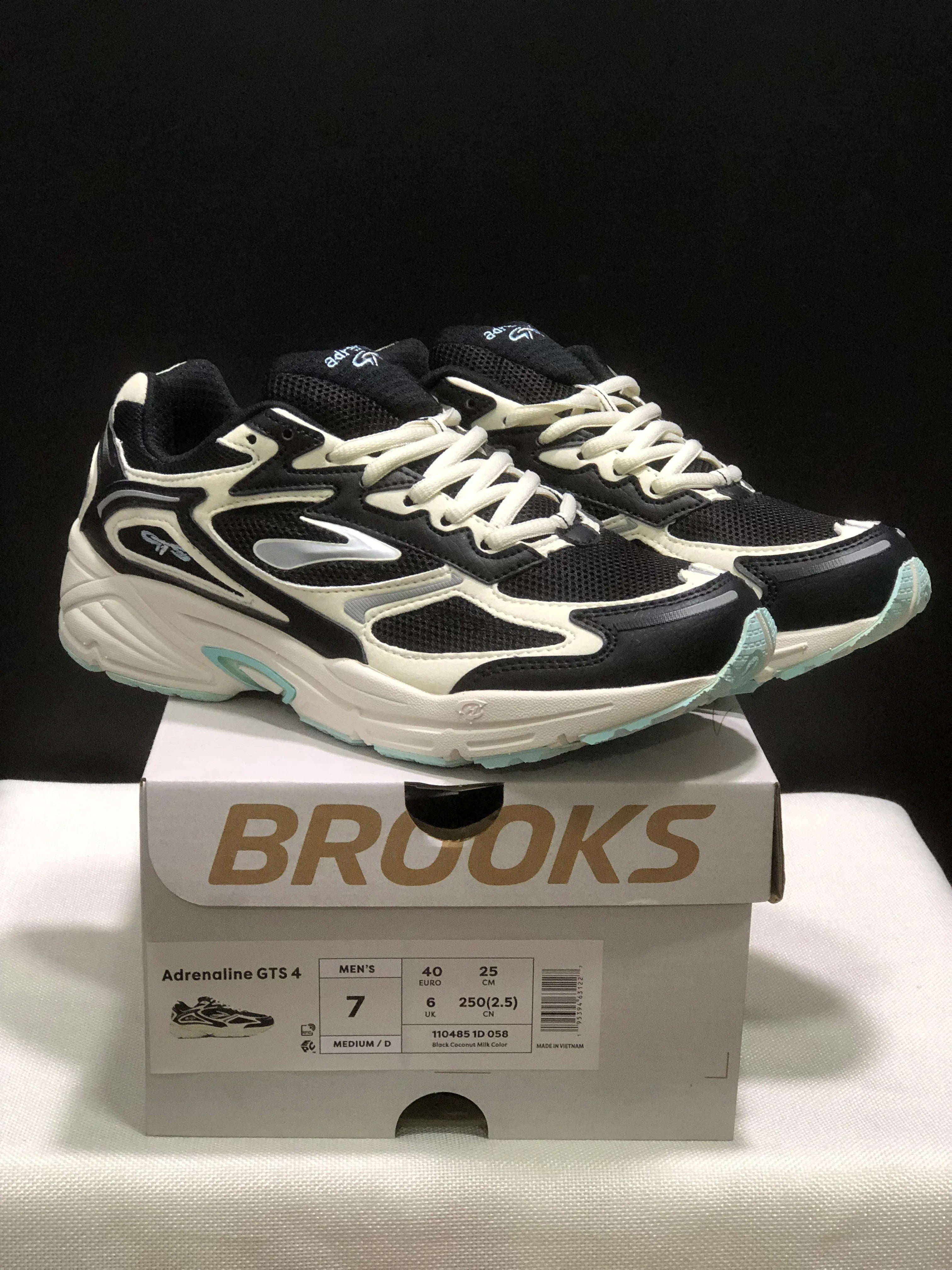BROOKS Adrenaline GTS 4 Sneakers - SenopekooCLO