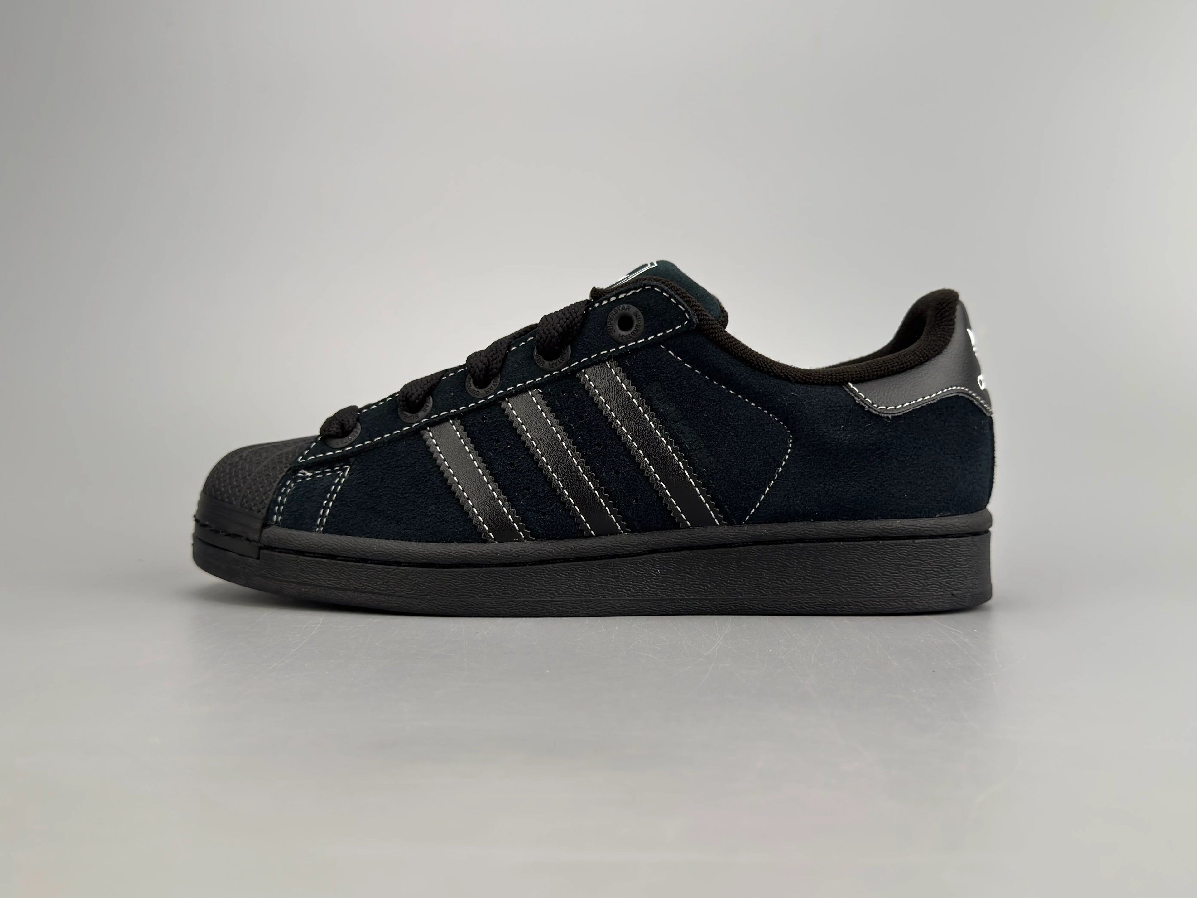 SUPER5TAR2 Suede Sneakers - SenopekooCLO