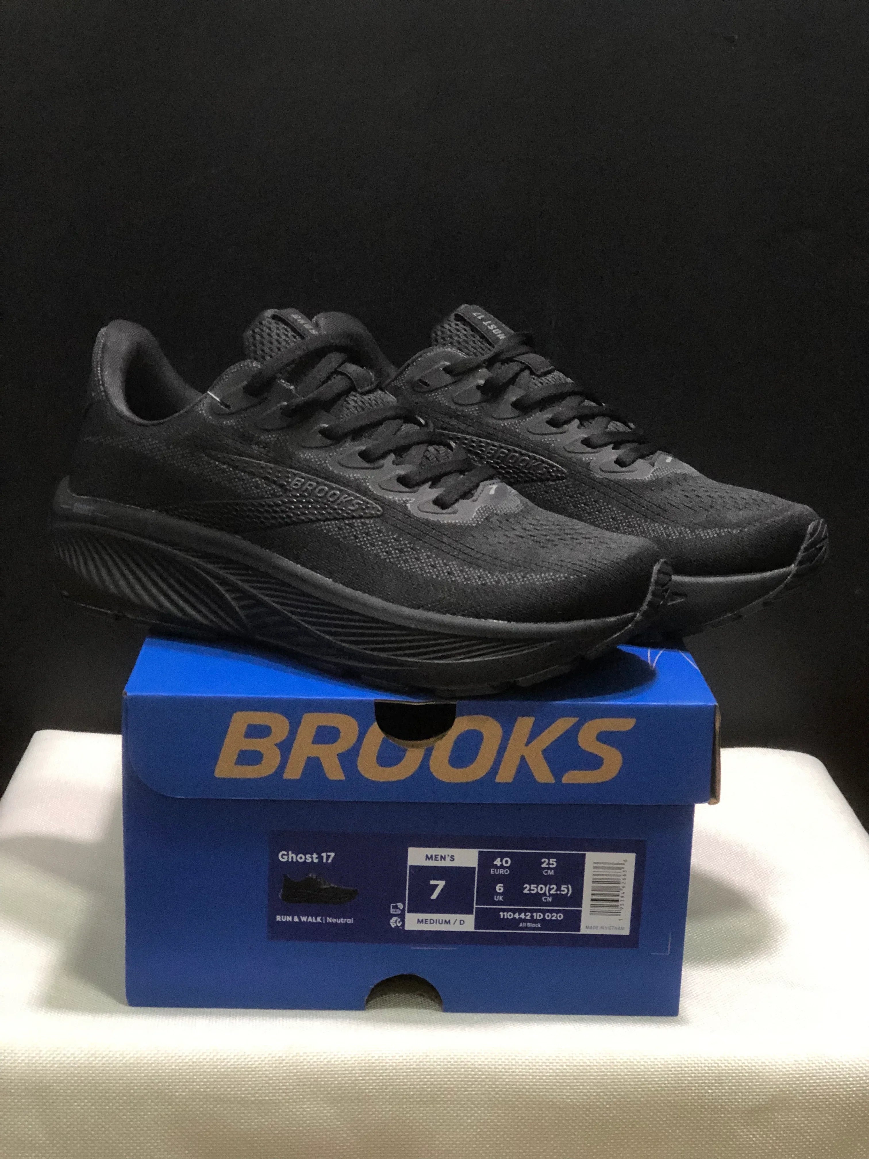 BROOKS Ghost 17 Racing Shoes - SenopekooCLO