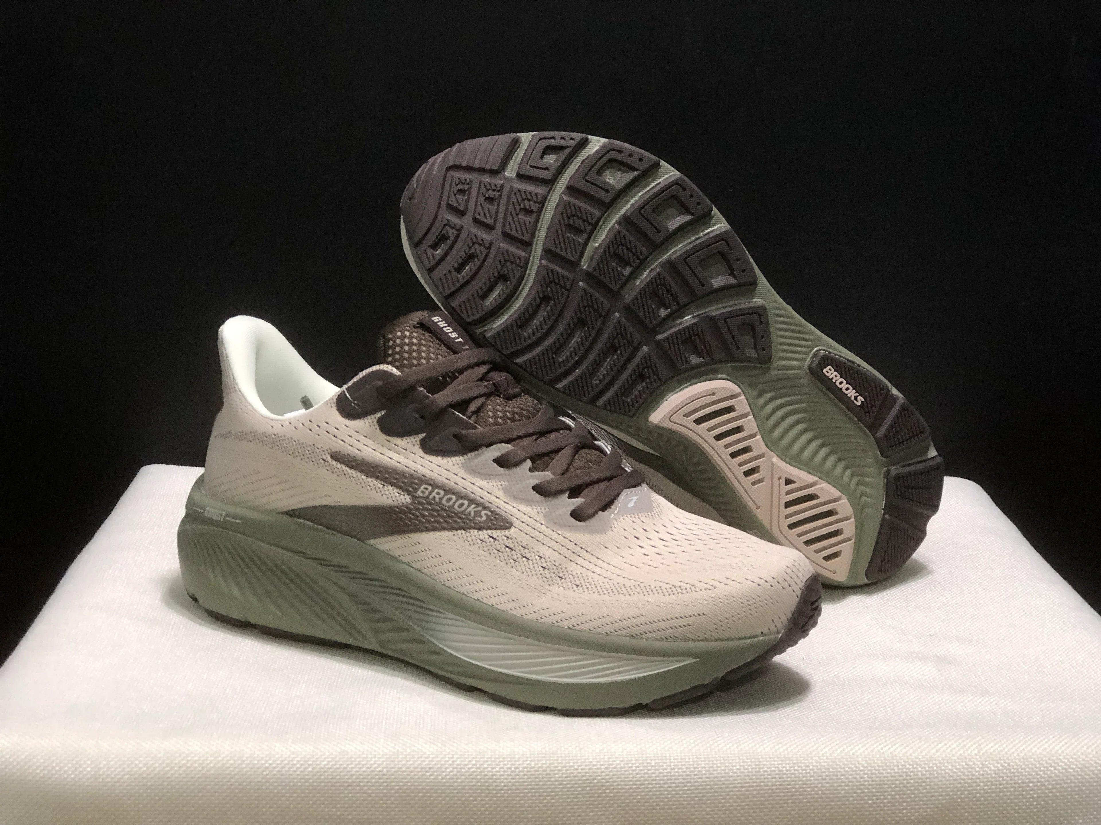 BROOKS Ghost 17 Racing Shoes - SenopekooCLO